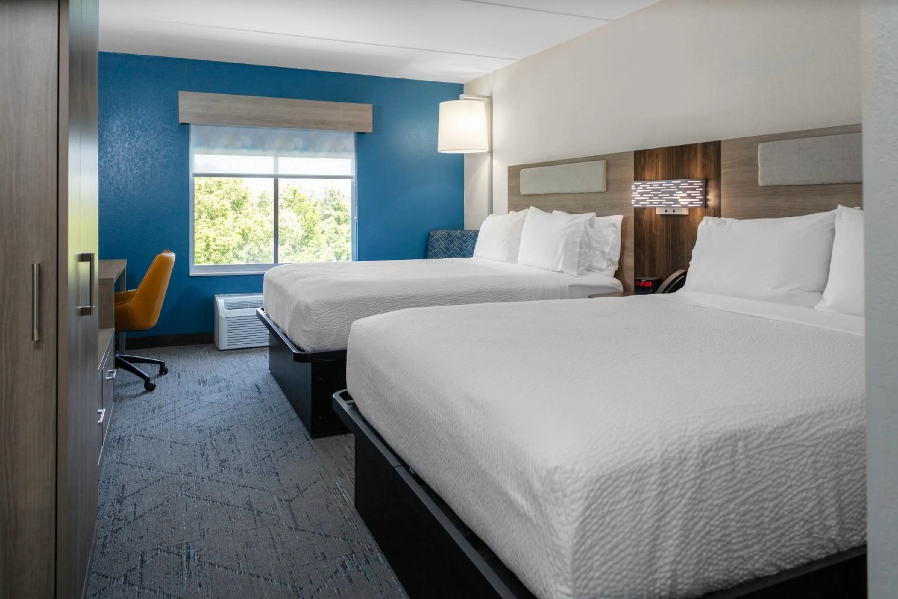 Bedroom, Bed in Holiday Inn Express - Rocky Mount - Sports Center by IHG