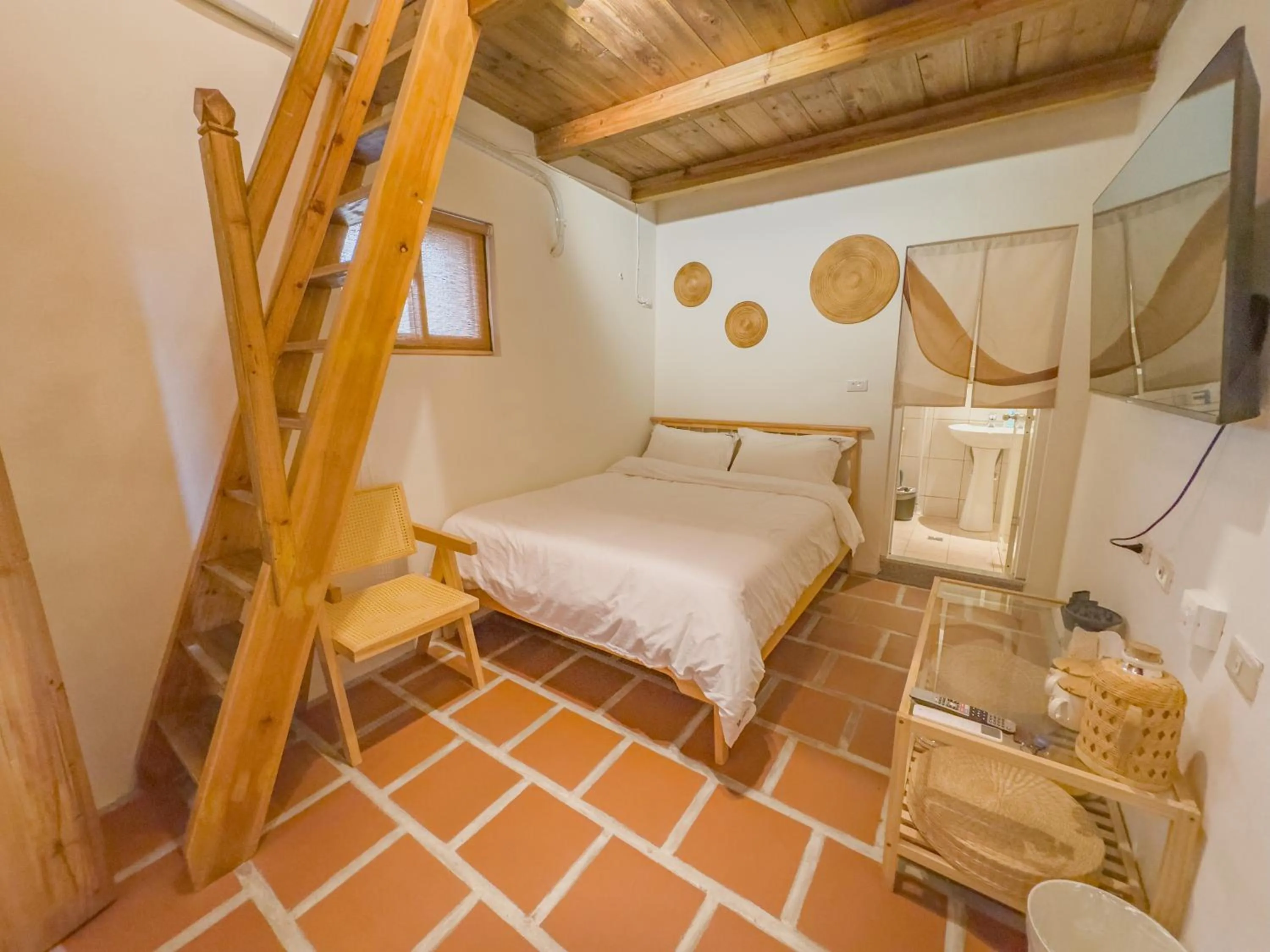 Communal lounge/ TV room, Bed in Zhu Shan Xian Ting