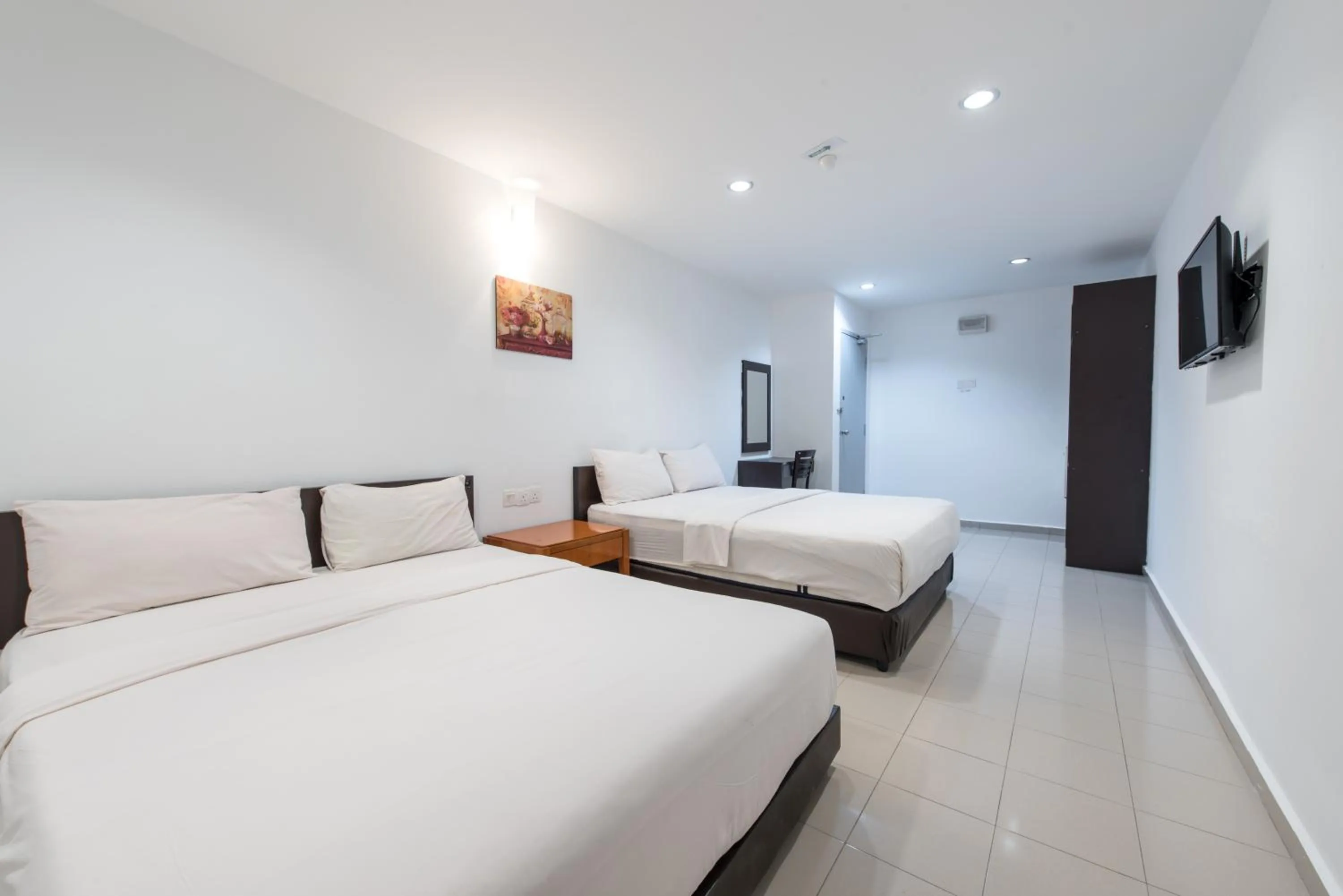 View (from property/room), Bed in Hollitel Hotel Melaka