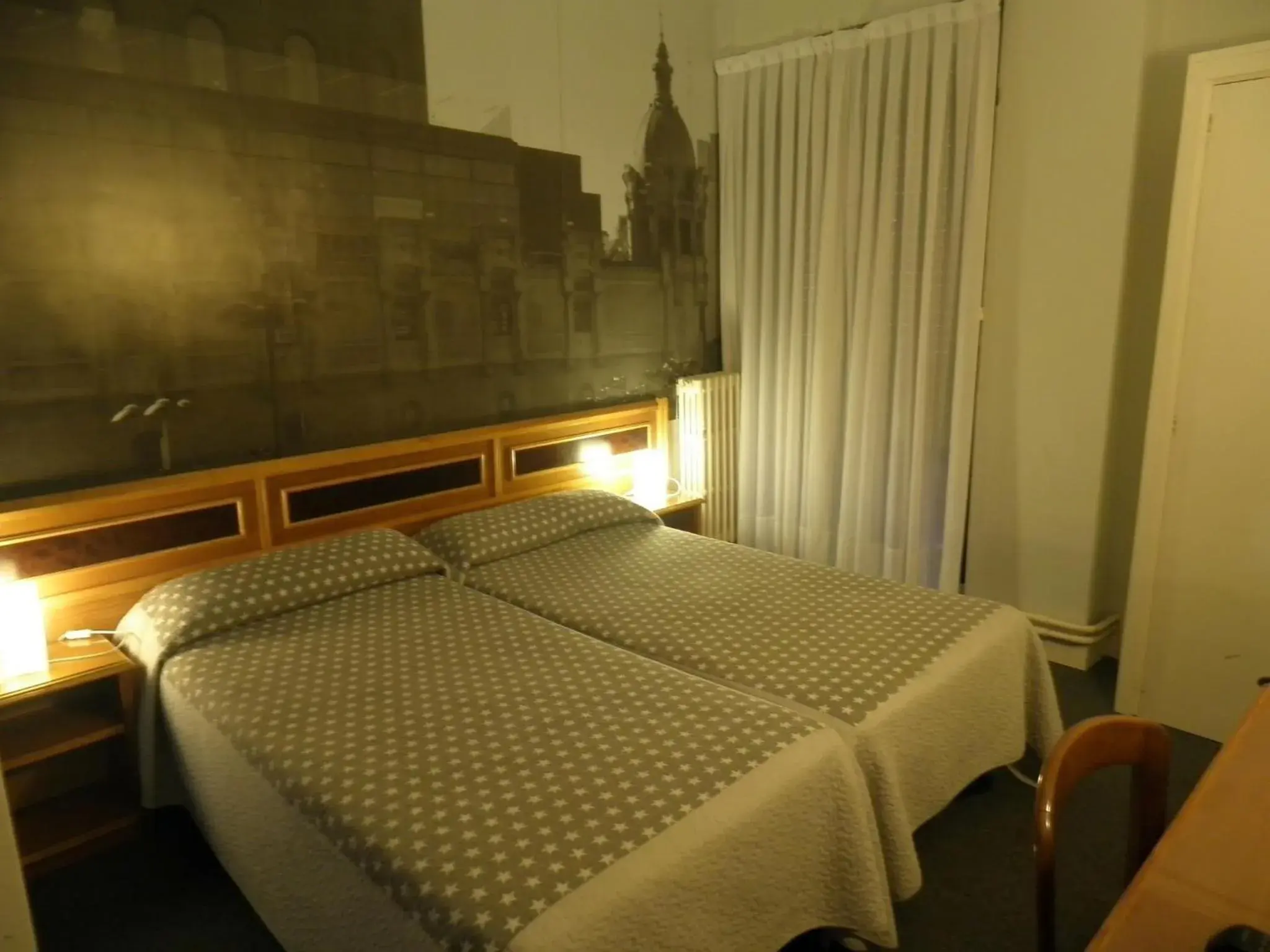 Twin Room in Hotel Photo Zabalburu Twin Room in Hotel Photo Zabalburu