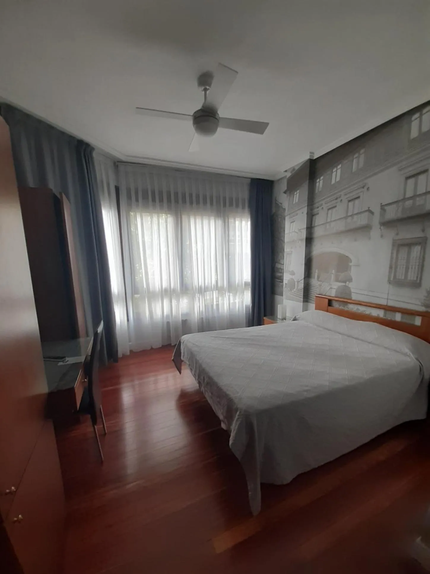 Photo of the whole room, Bed in Hotel Photo Zabalburu