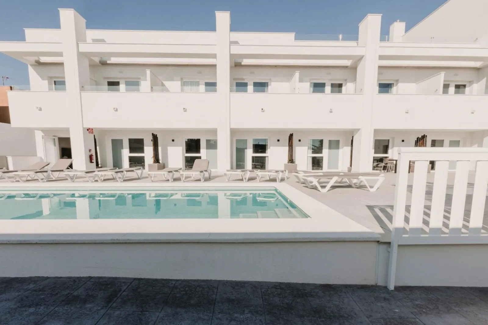 Swimming pool in Apartamentos SubUp