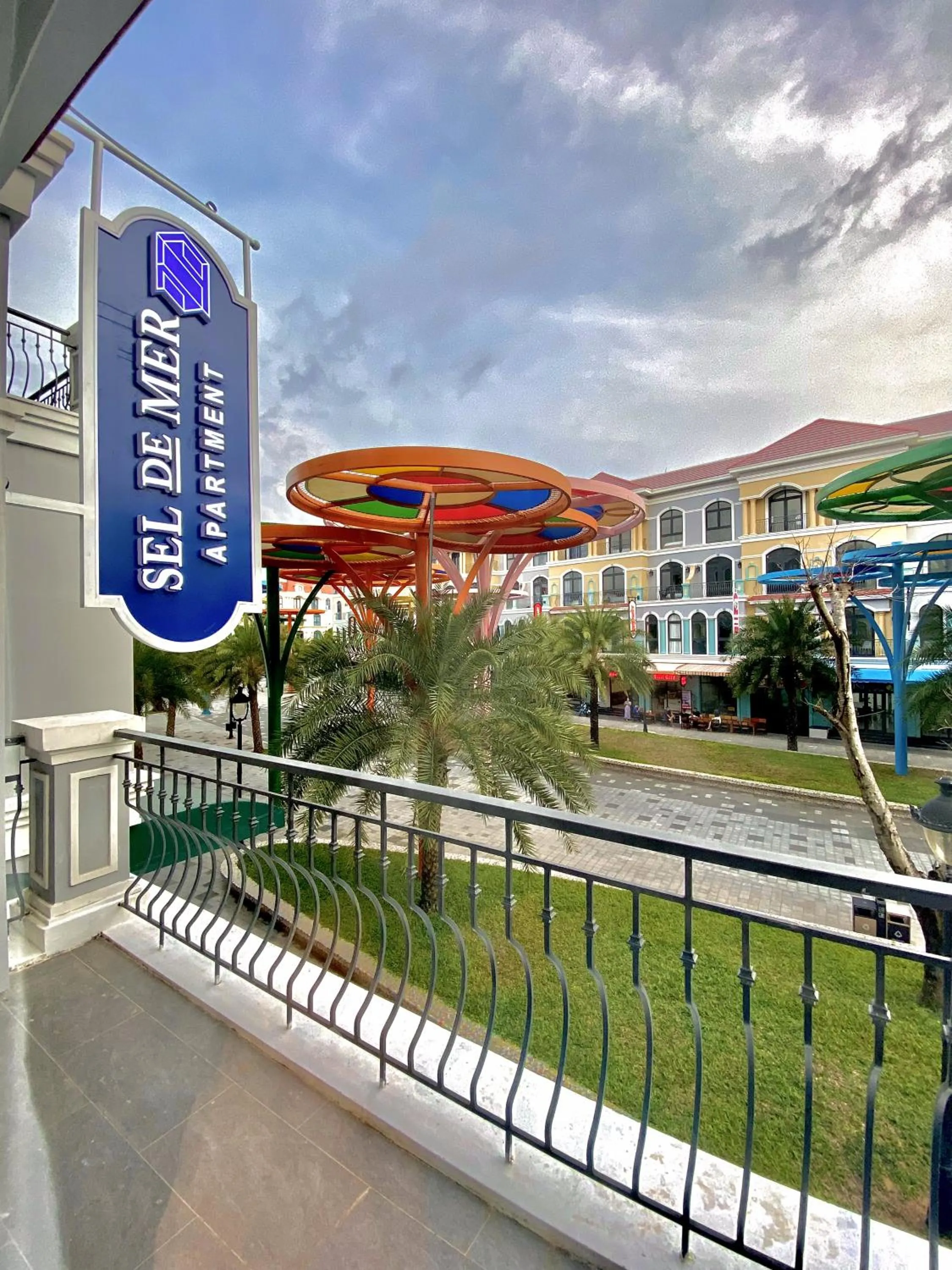 Day in Sel de Mer Apartment Grand World Phu Quoc