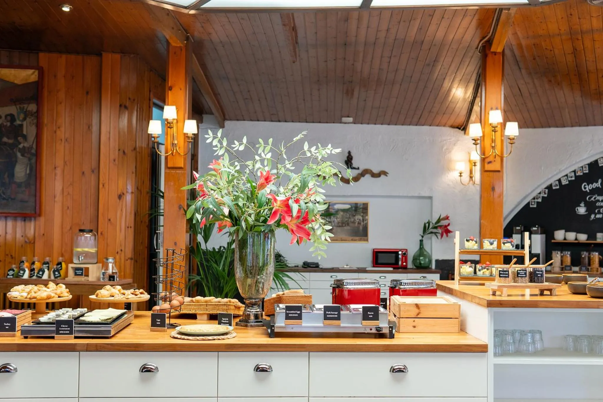 Breakfast in Mesón Castilla Atiram Hotels