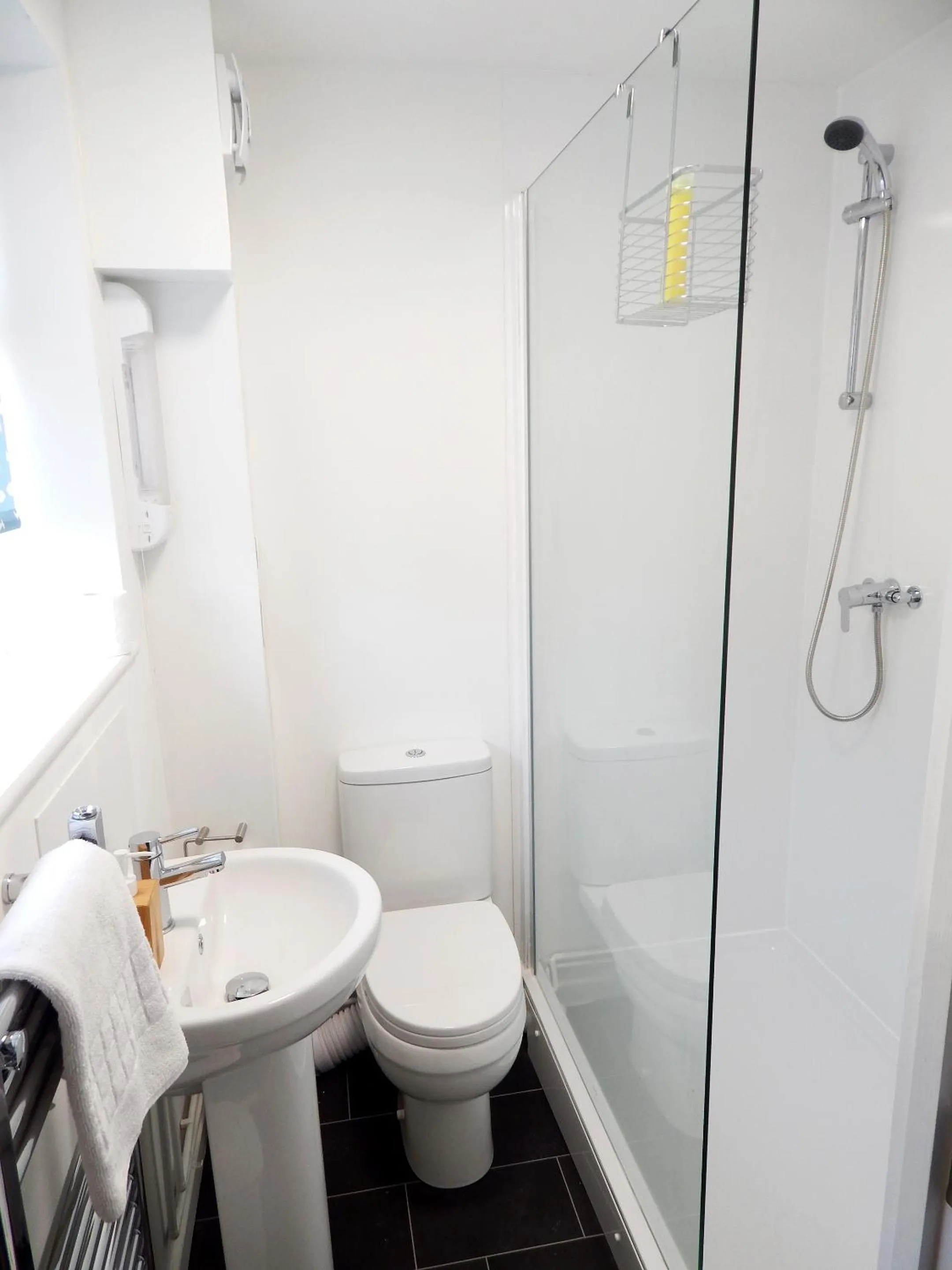 Shower in Modern, well located en-suite rooms with parking & all facilities