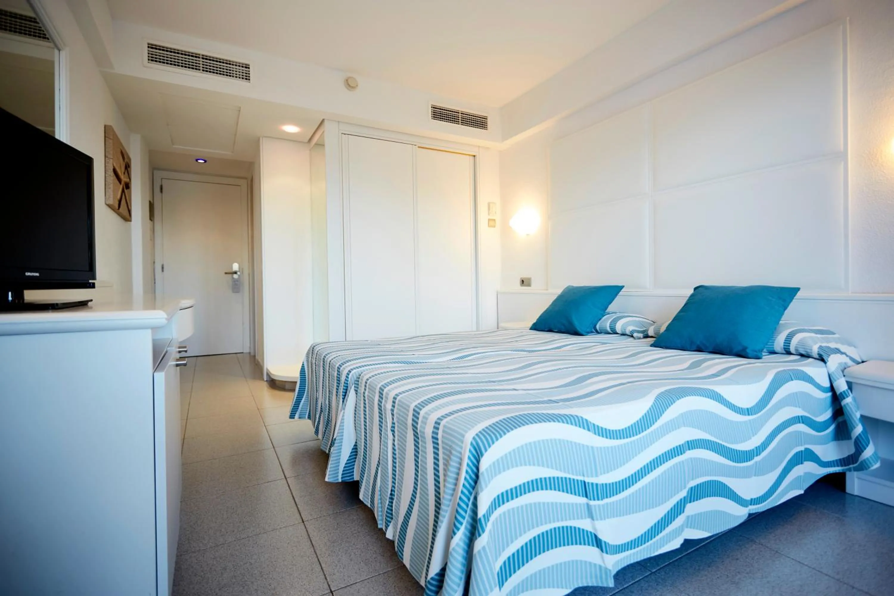 Bed in Insotel Hotel Formentera Playa