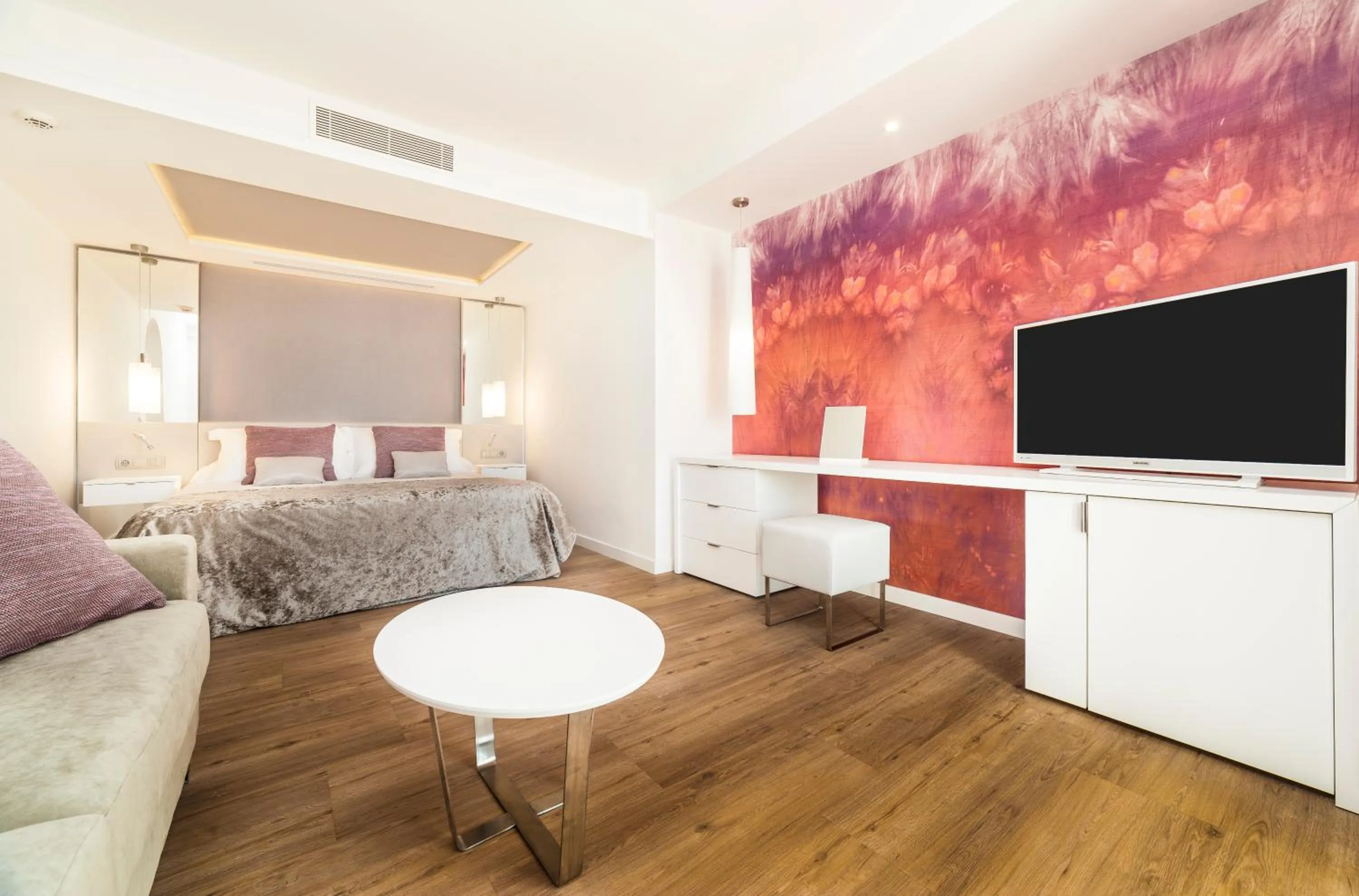 Photo of the whole room in Insotel Tarida Beach Resort & SPA