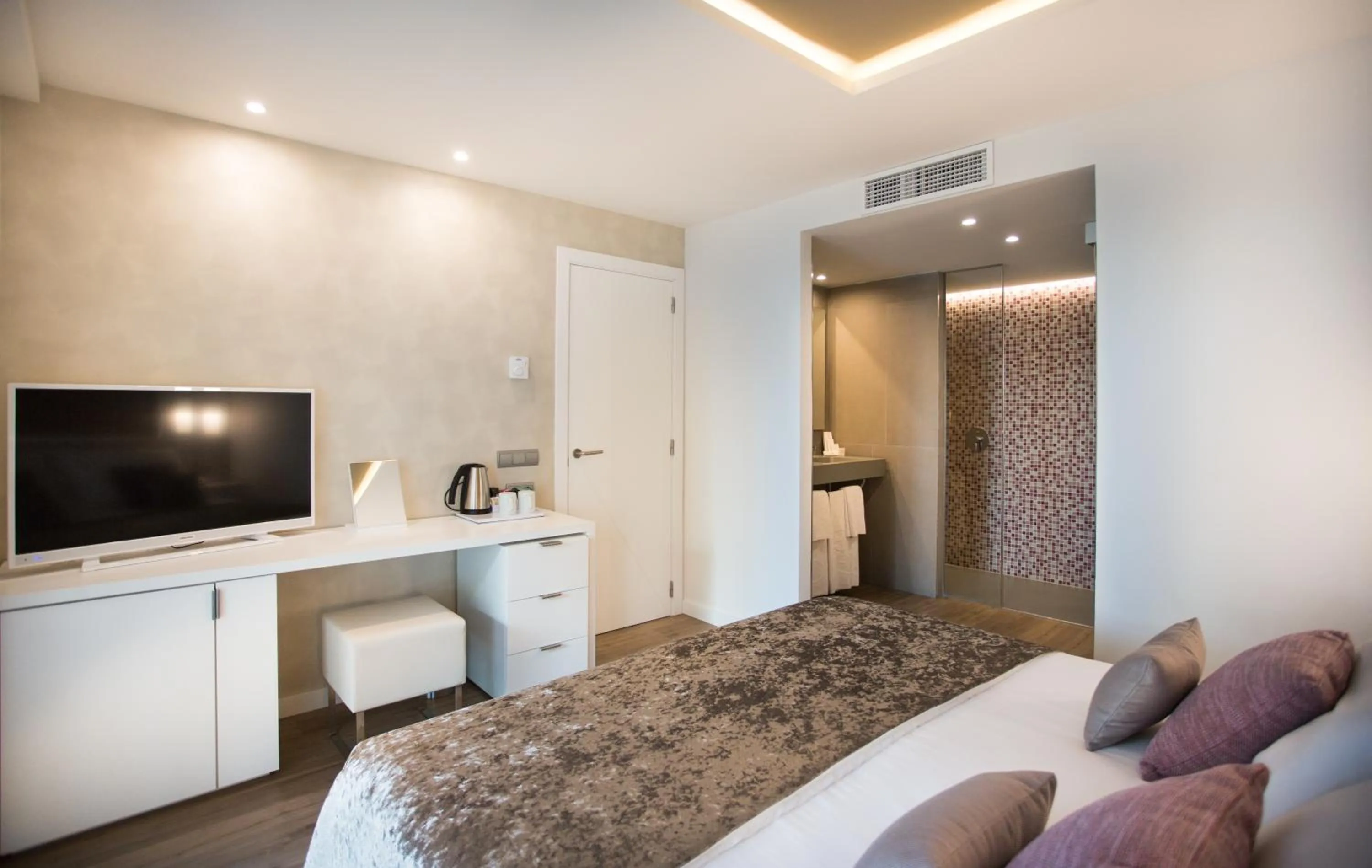 Photo of the whole room in Insotel Tarida Beach Resort & SPA