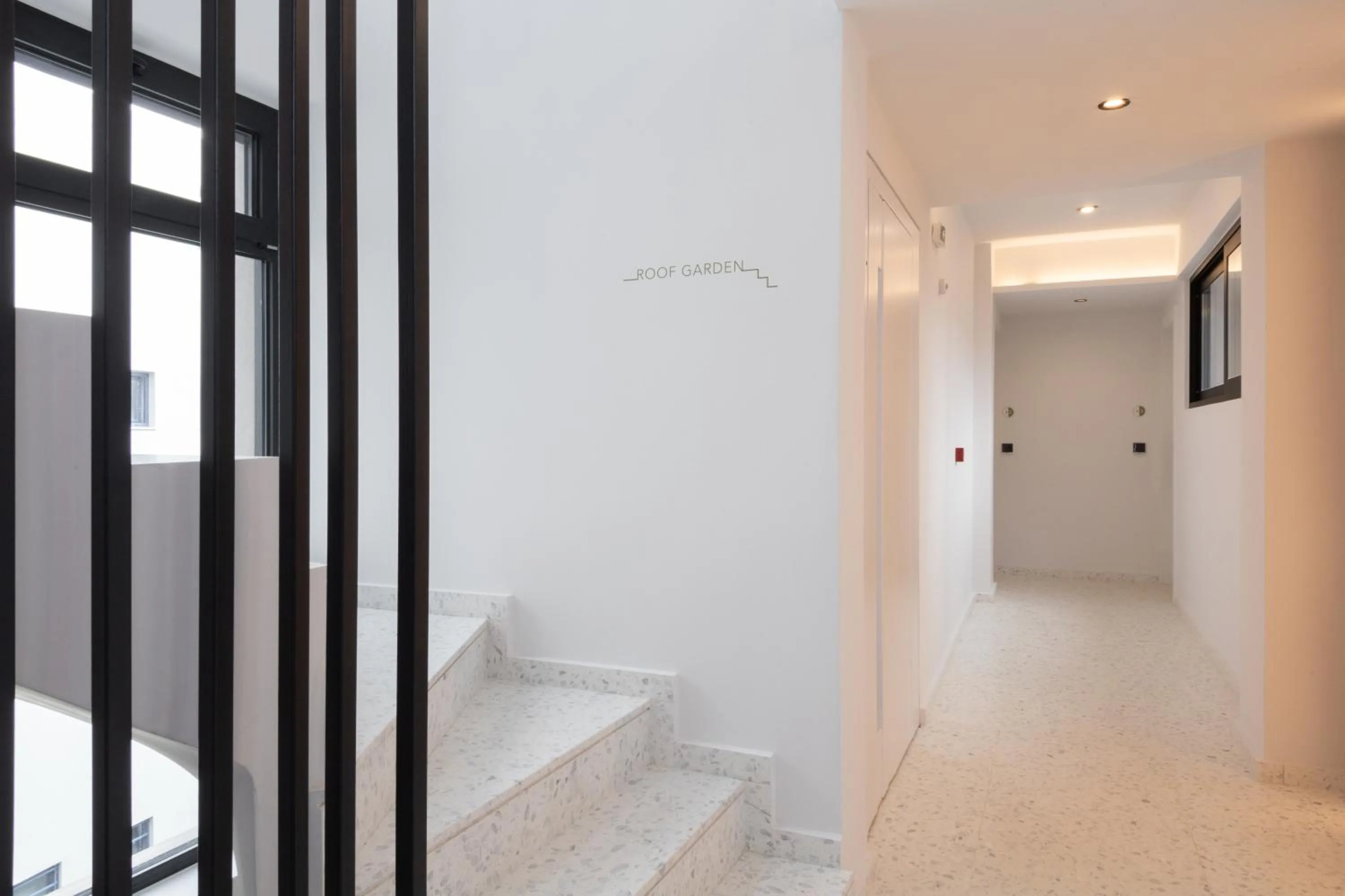 Property building in Incanto Boutique Suites - Mets