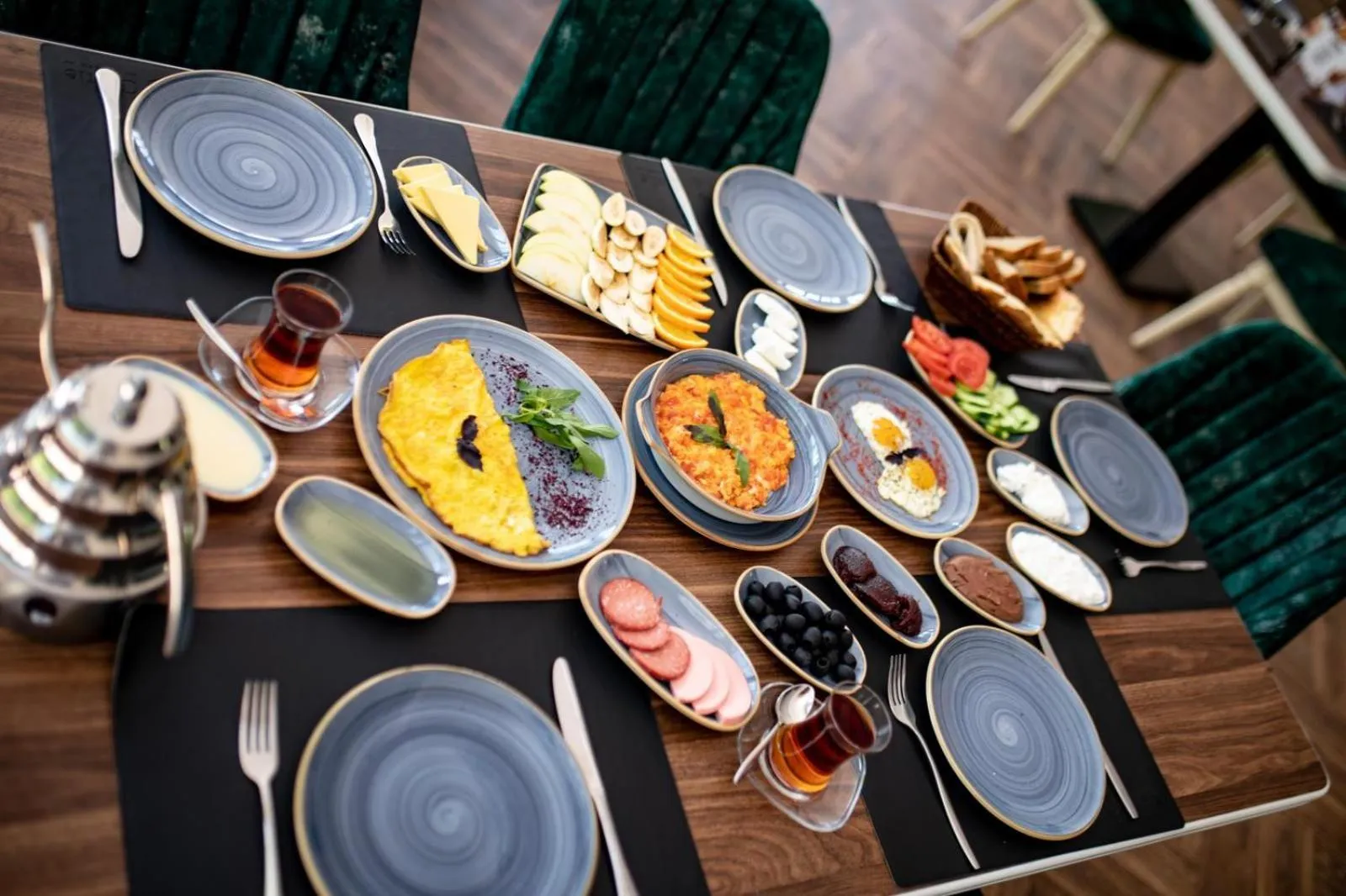 Restaurant/places to eat in Castle Resort Spa Hotel