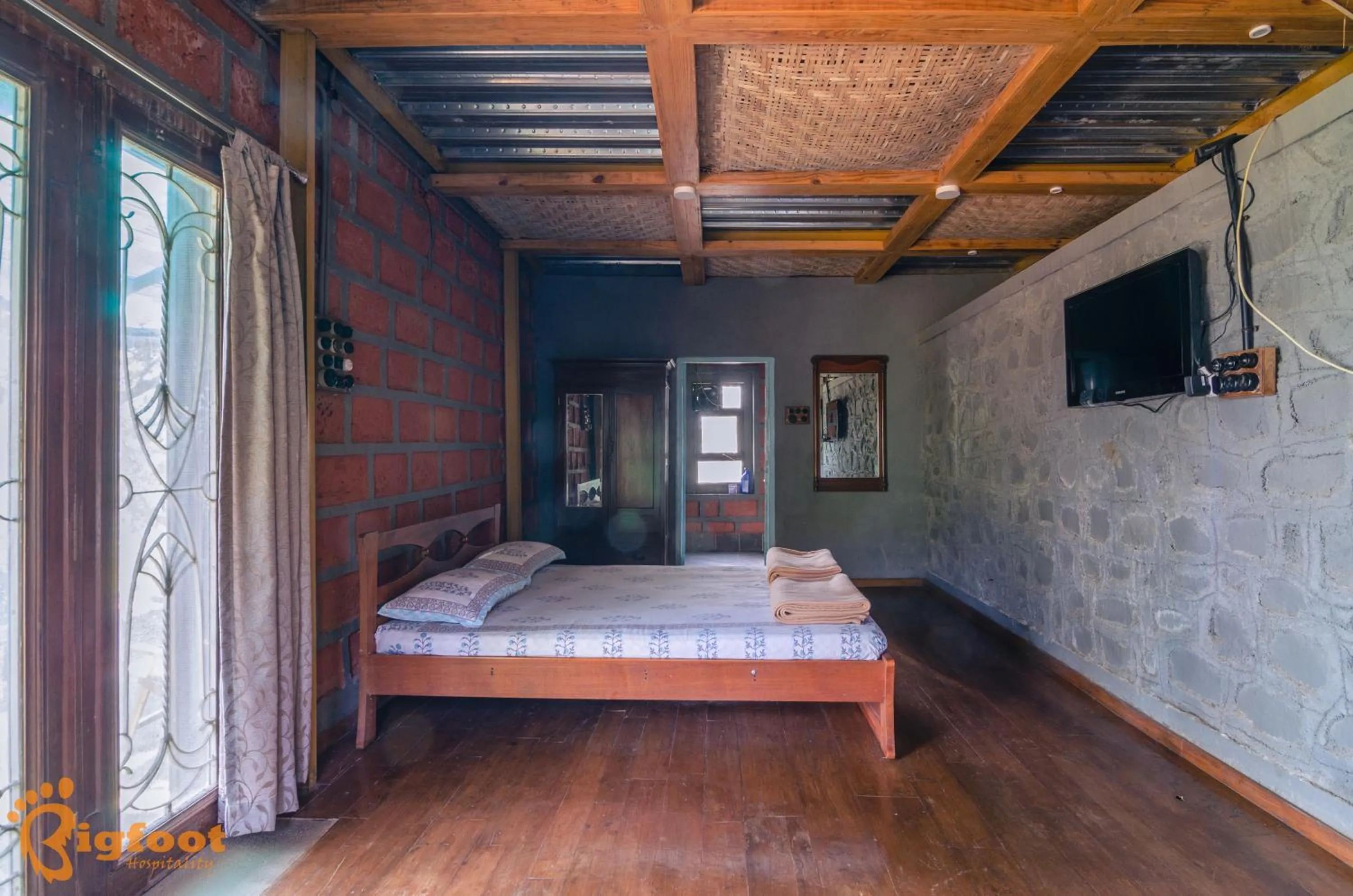 TV and multimedia, Bed in Ekayana Resorts and Agri Tourism, Mulshi