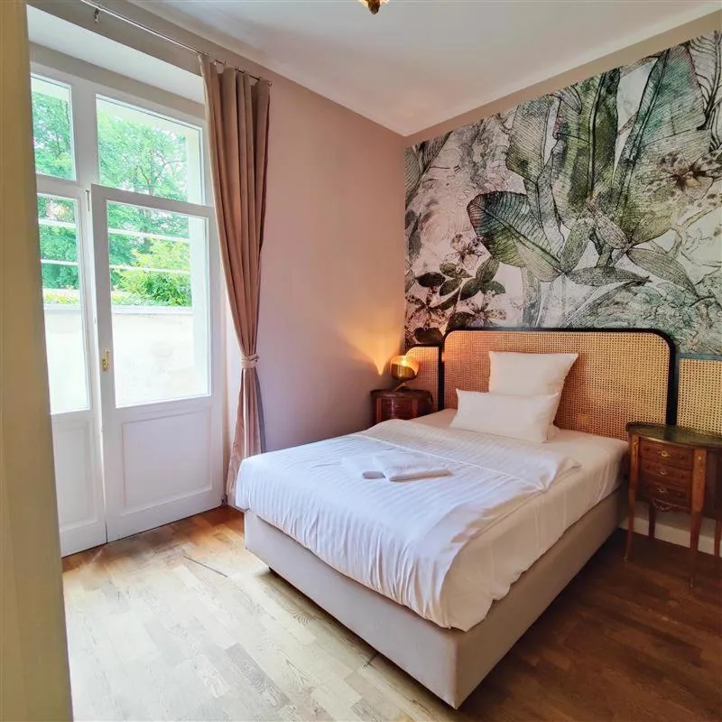 Cozy Single Room Souterrain in Villa Bleichröder