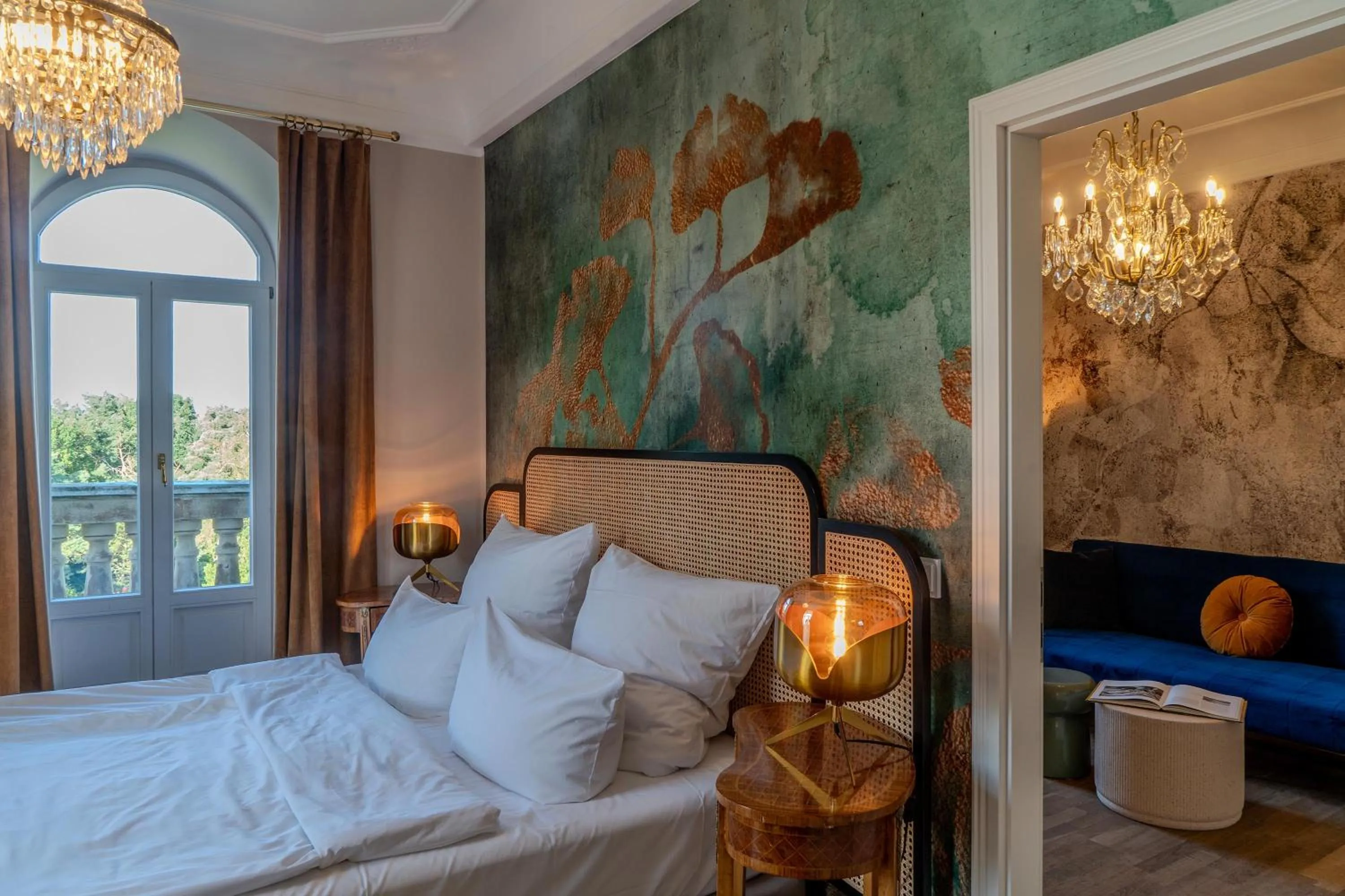 Living room, Bed in Villa Bleichröder