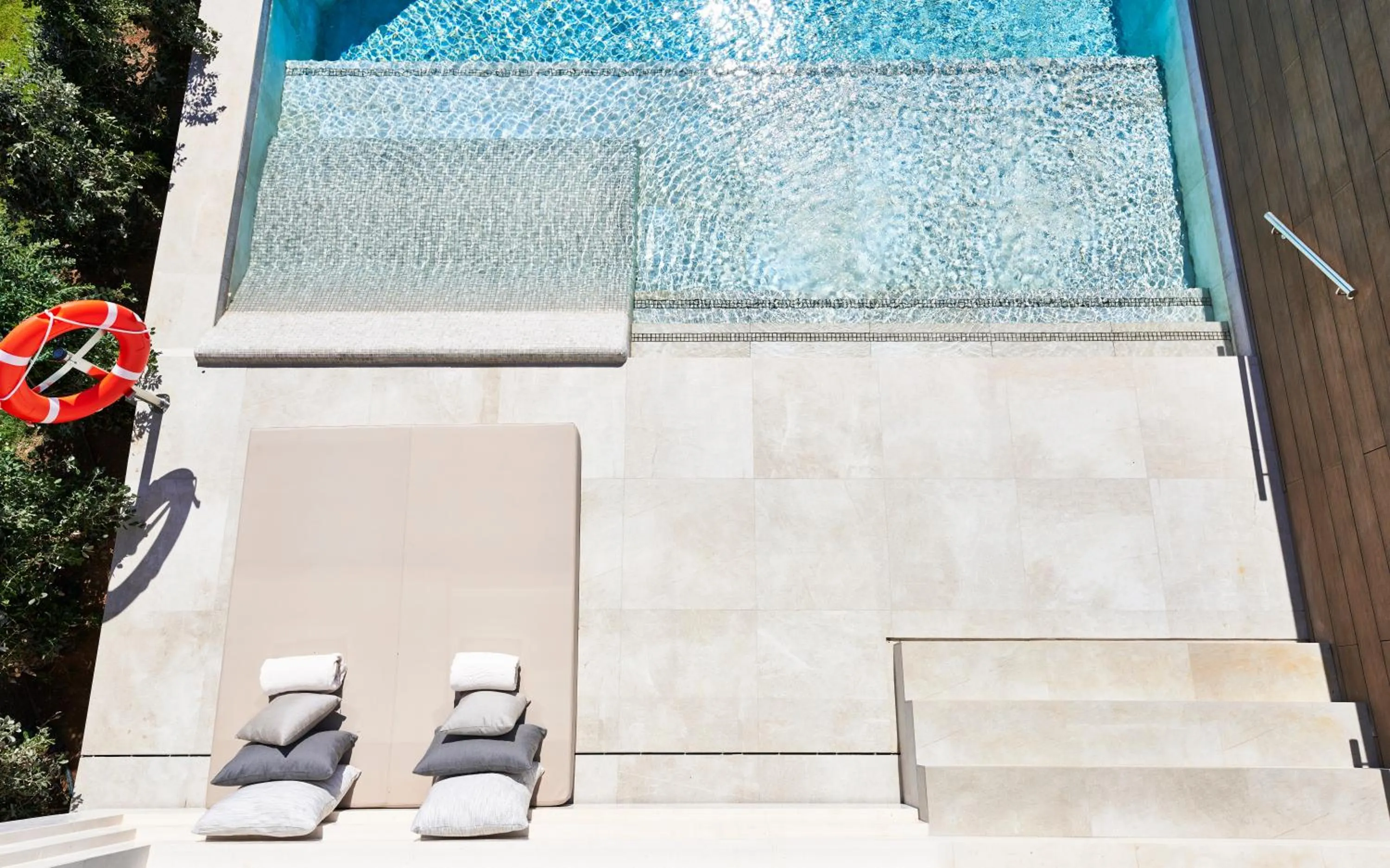 Swimming pool in Insotel Punta Prima Prestige Suites & Spa