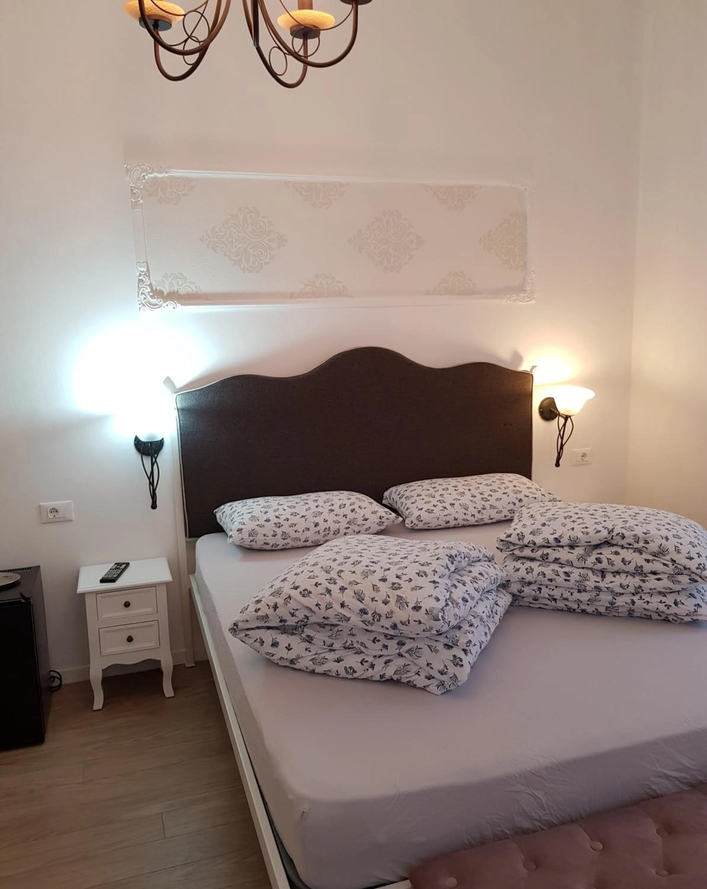 Decorative detail, Bed in Garni Villa Tyrol - Adults Only