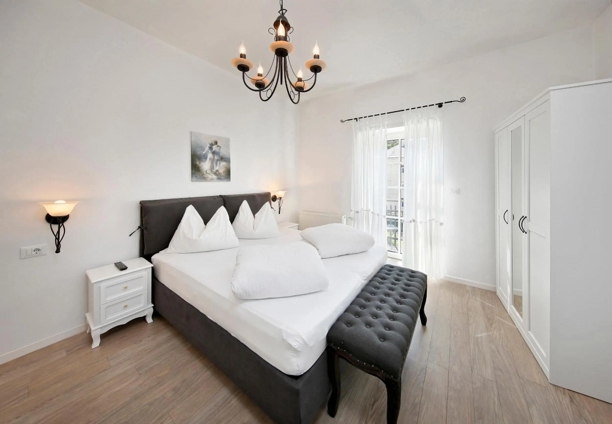 Photo of the whole room, Bed in Garni Villa Tyrol - Adults Only