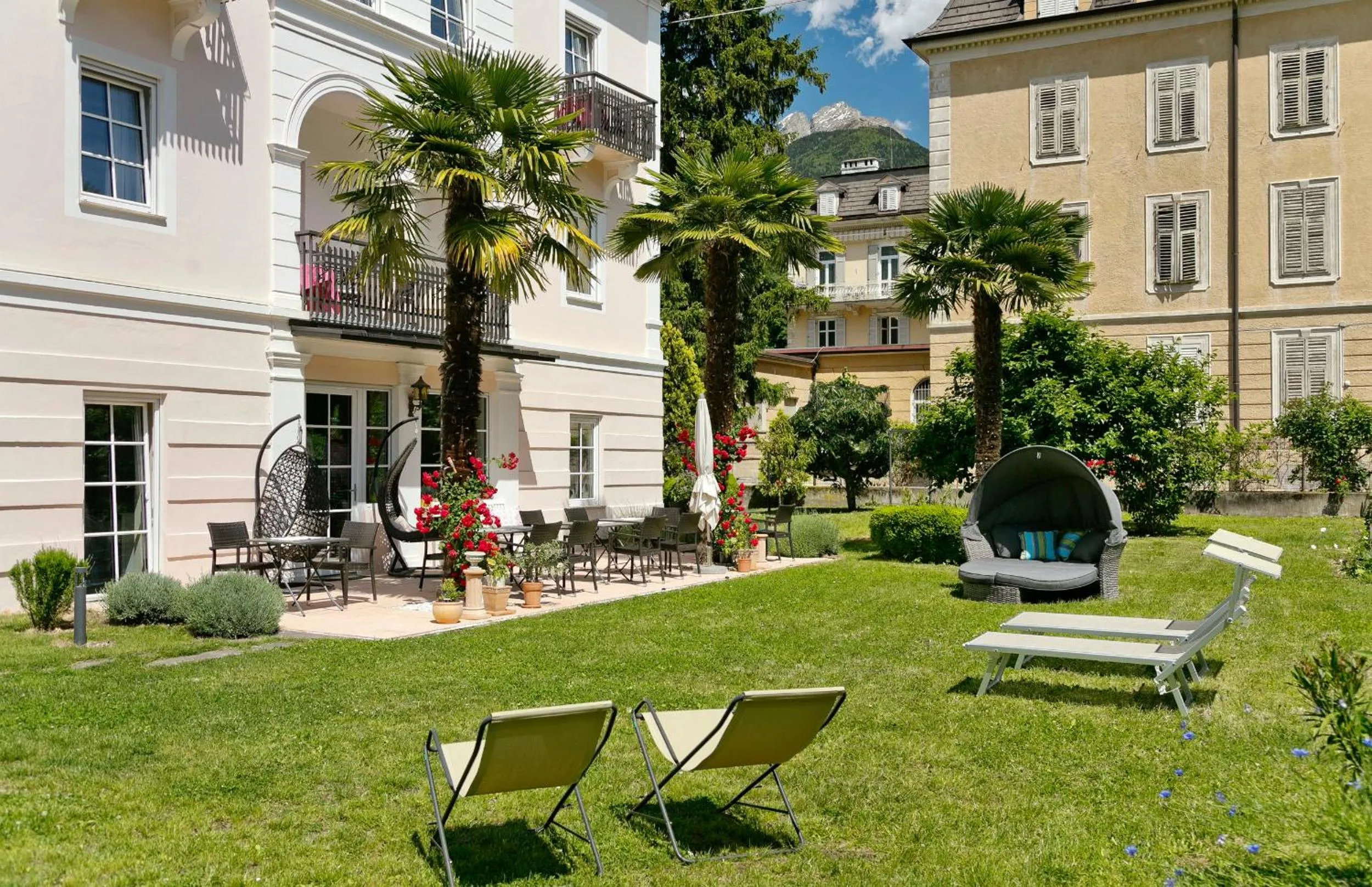 Garden in Garni Villa Tyrol - Adults Only