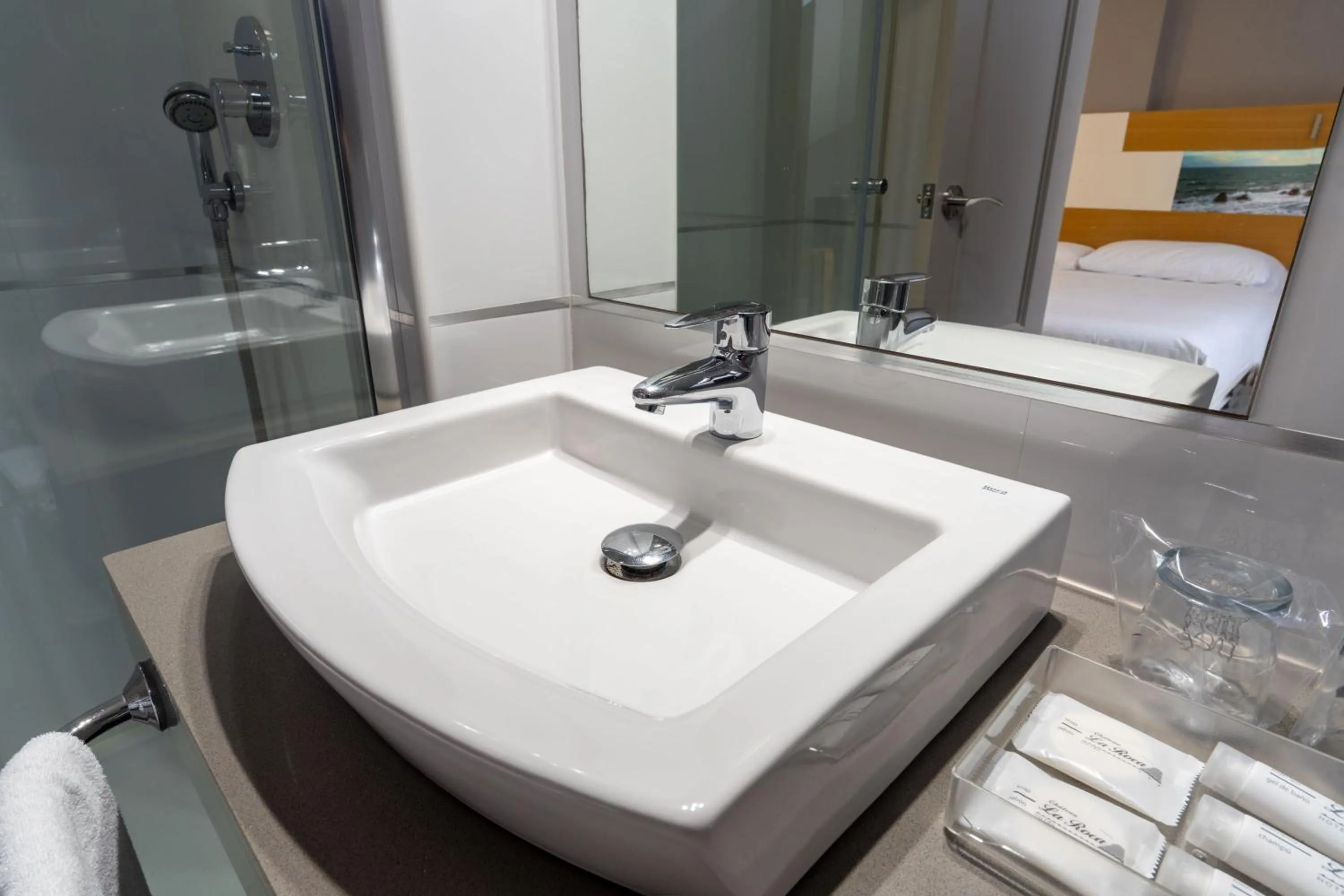 Bathroom in Chateau La Roca