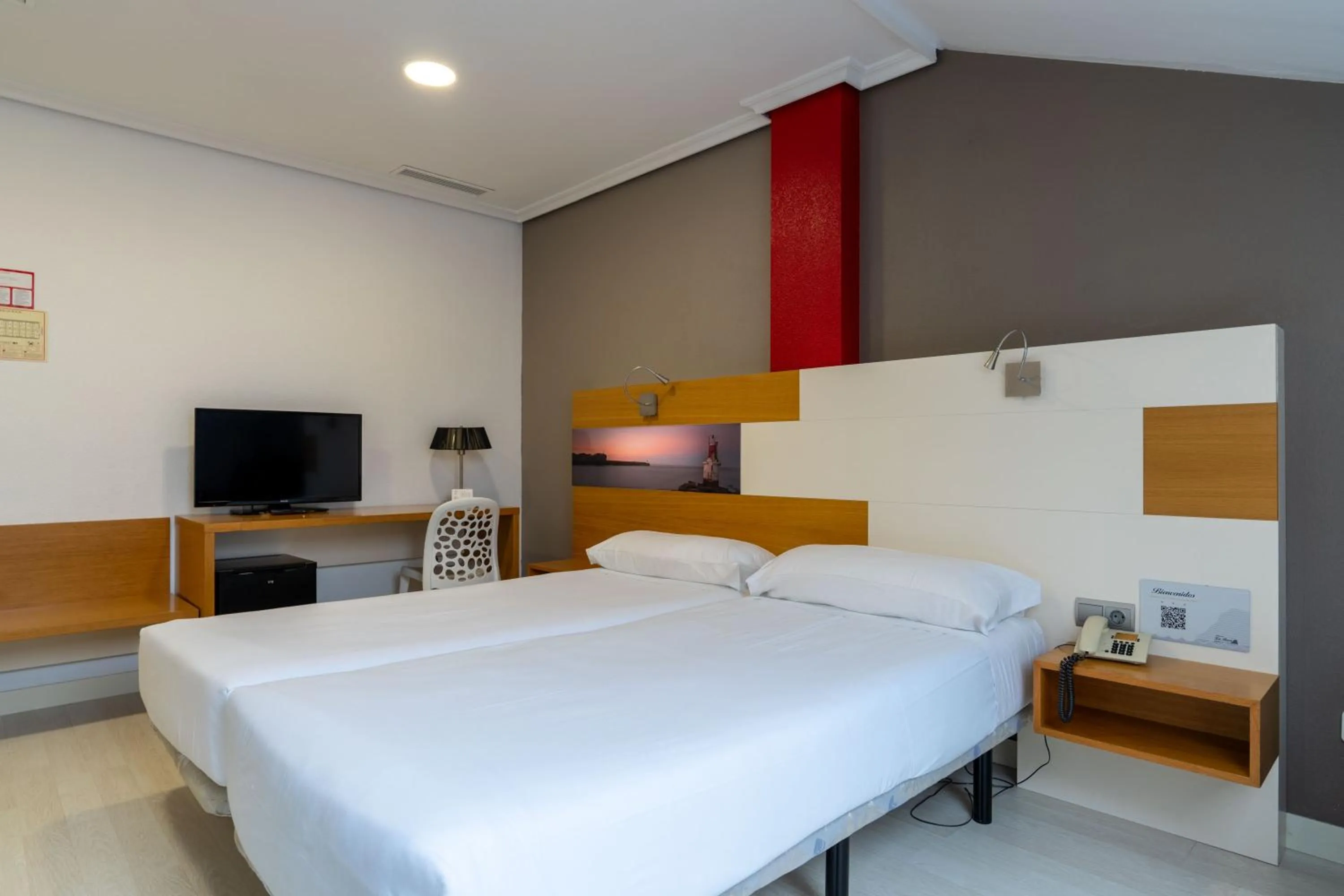 Bedroom, Bed in Chateau La Roca