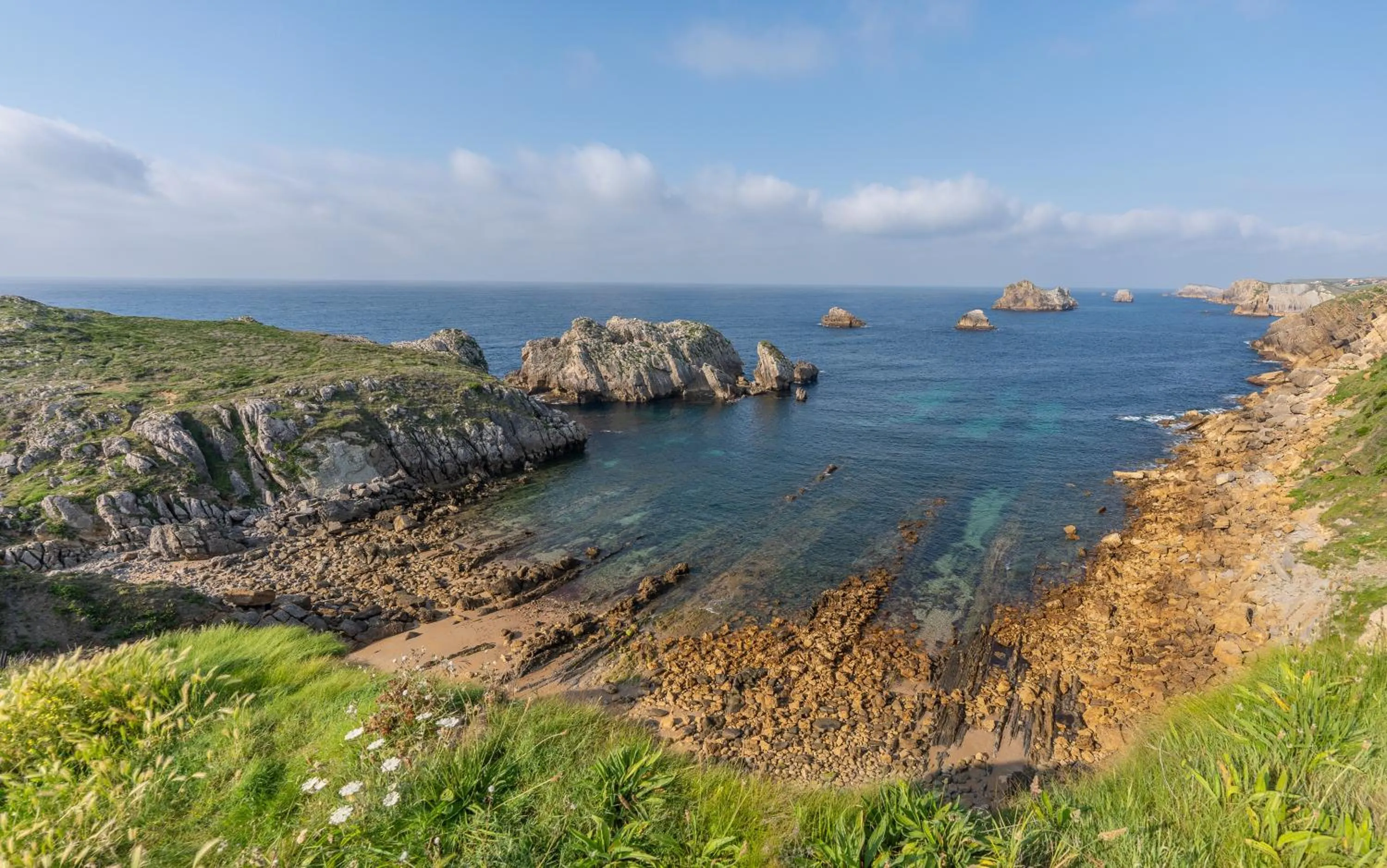 Natural landscape in Chateau La Roca
