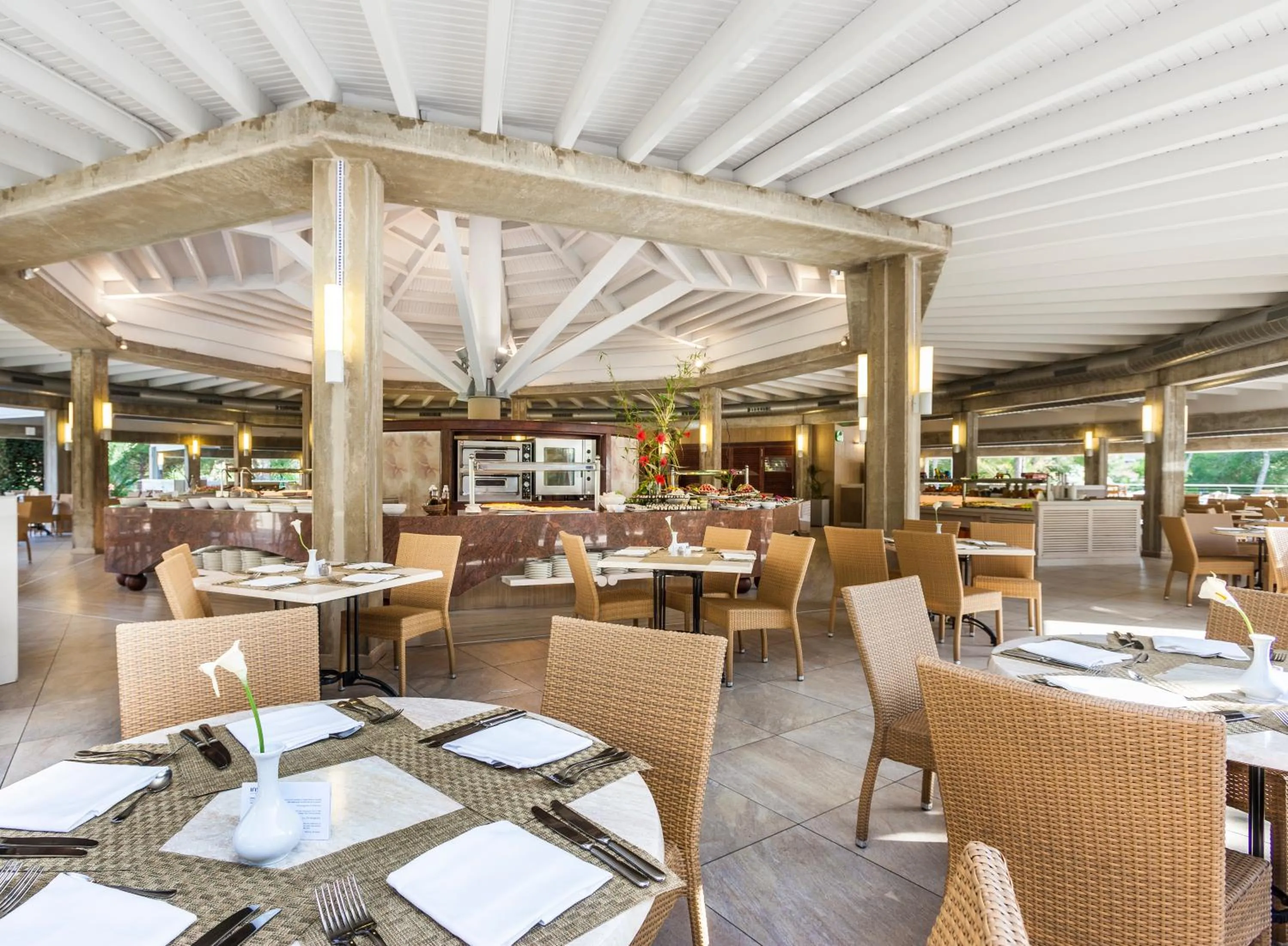 Restaurant/places to eat in Insotel Cala Mandia Resort