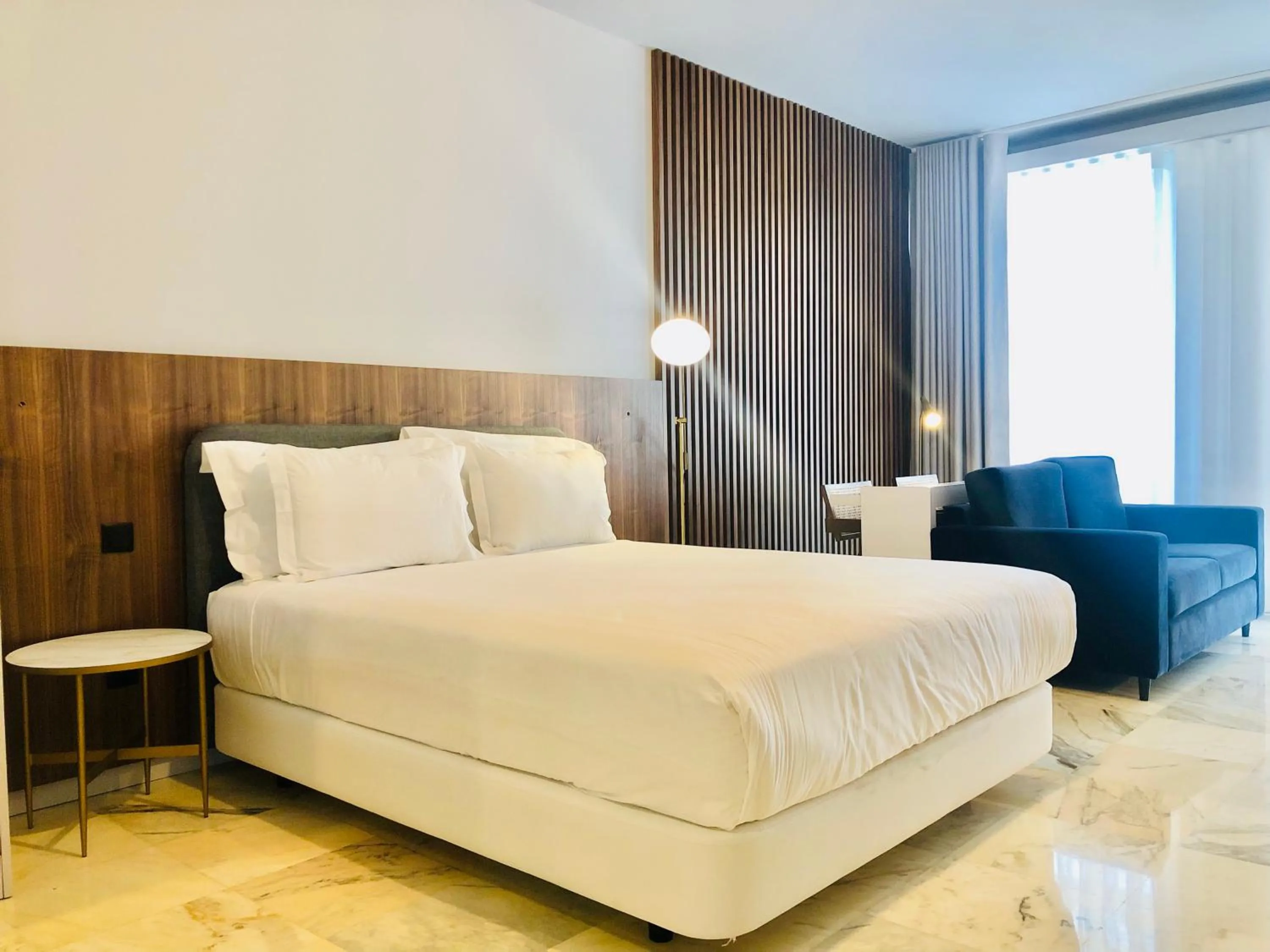 Bed in YOUROPO - Downtown