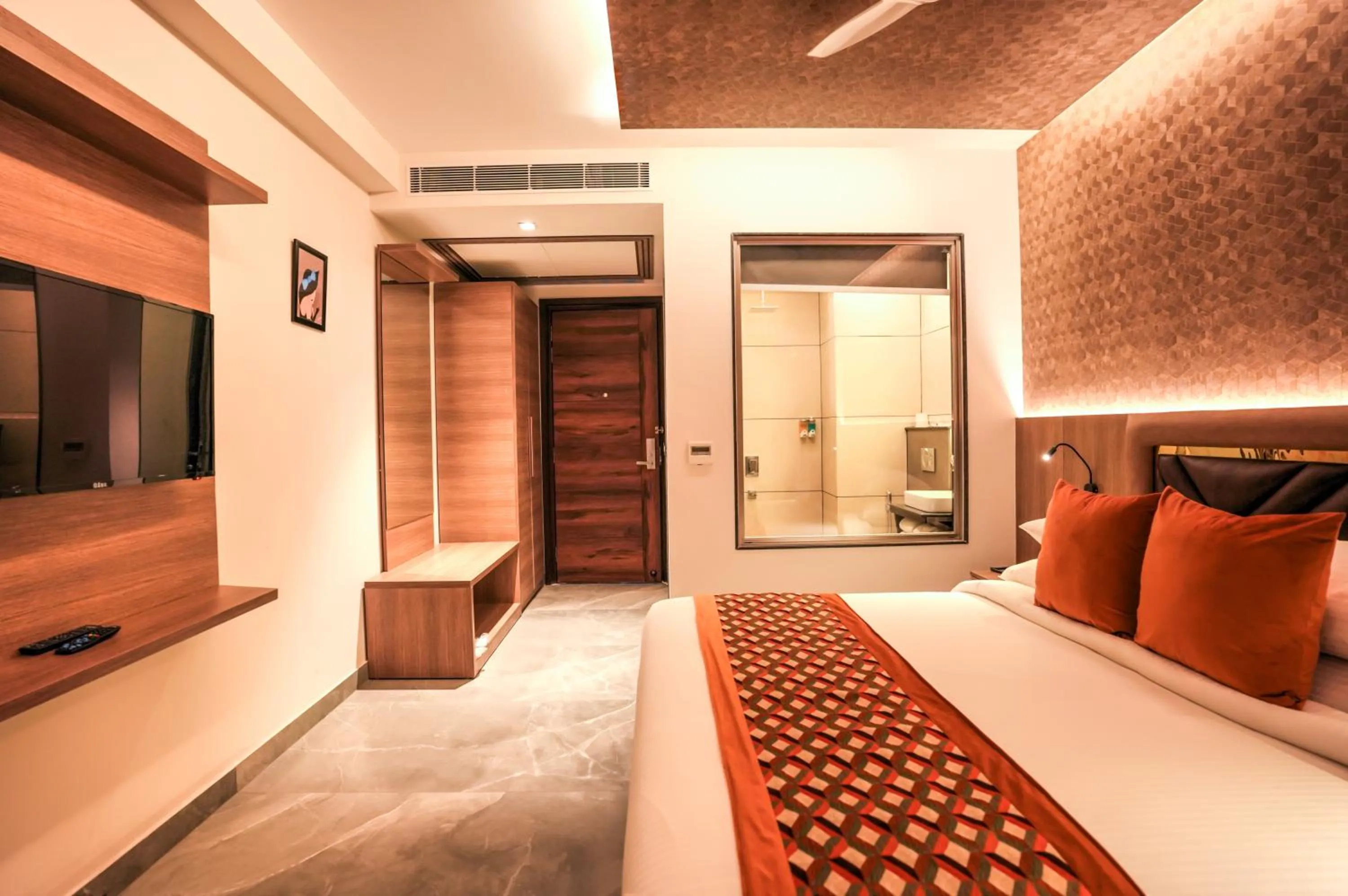 View (from property/room), Bed in Hotel Rj