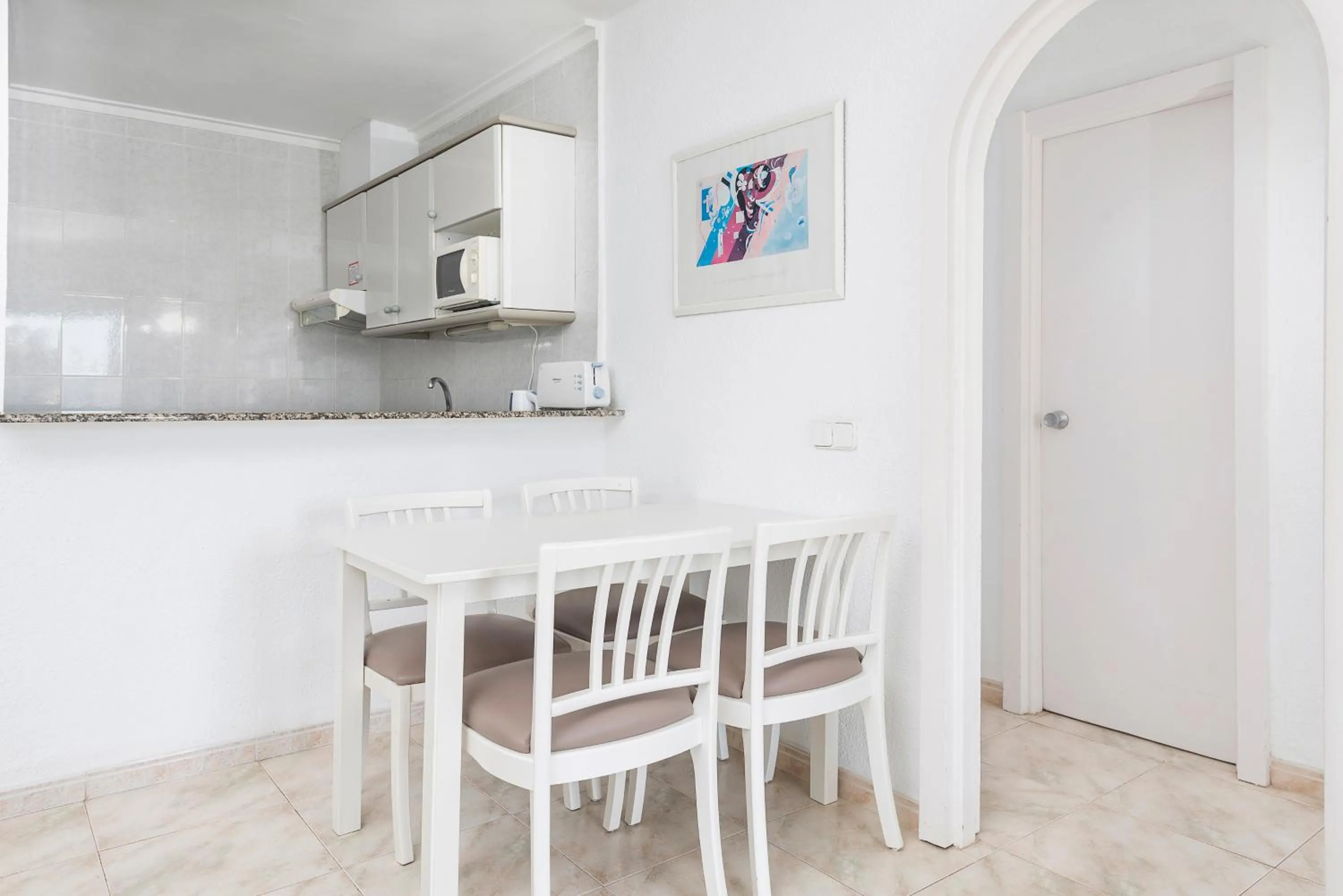 Kitchen or kitchenette in Apartamentos Siesta I