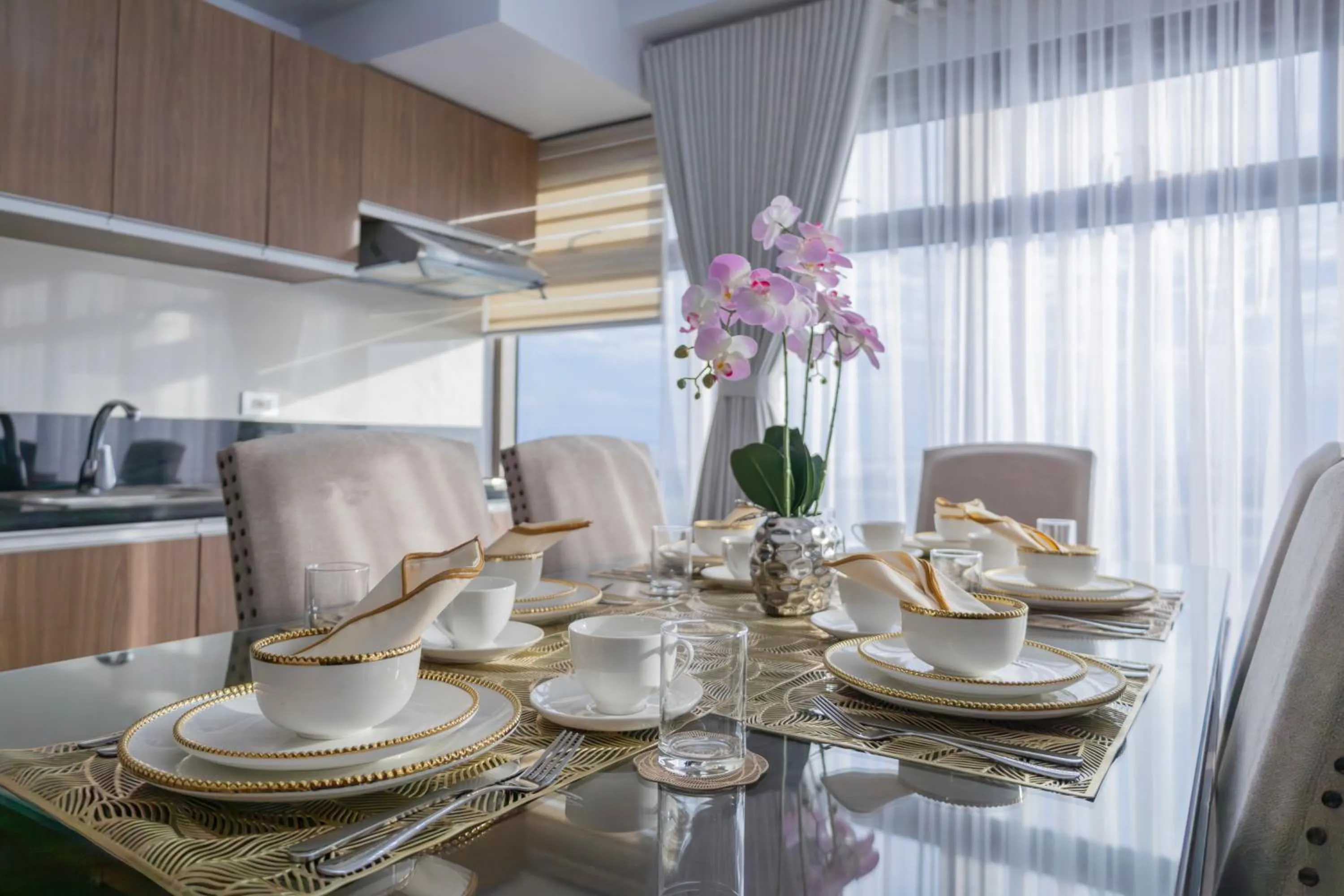 Dining area in The Radiance Manila Bay