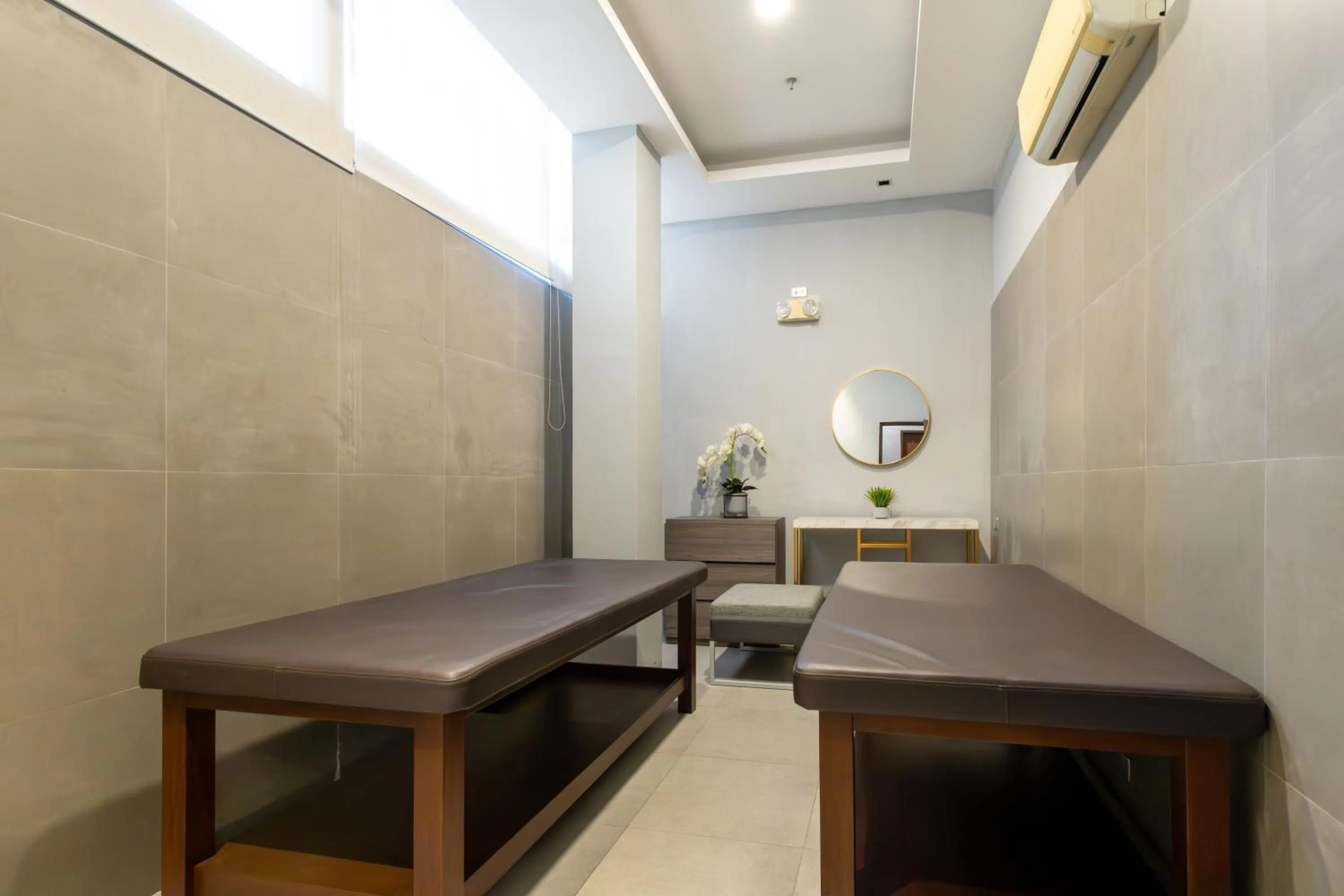 Massage in The Radiance Manila Bay