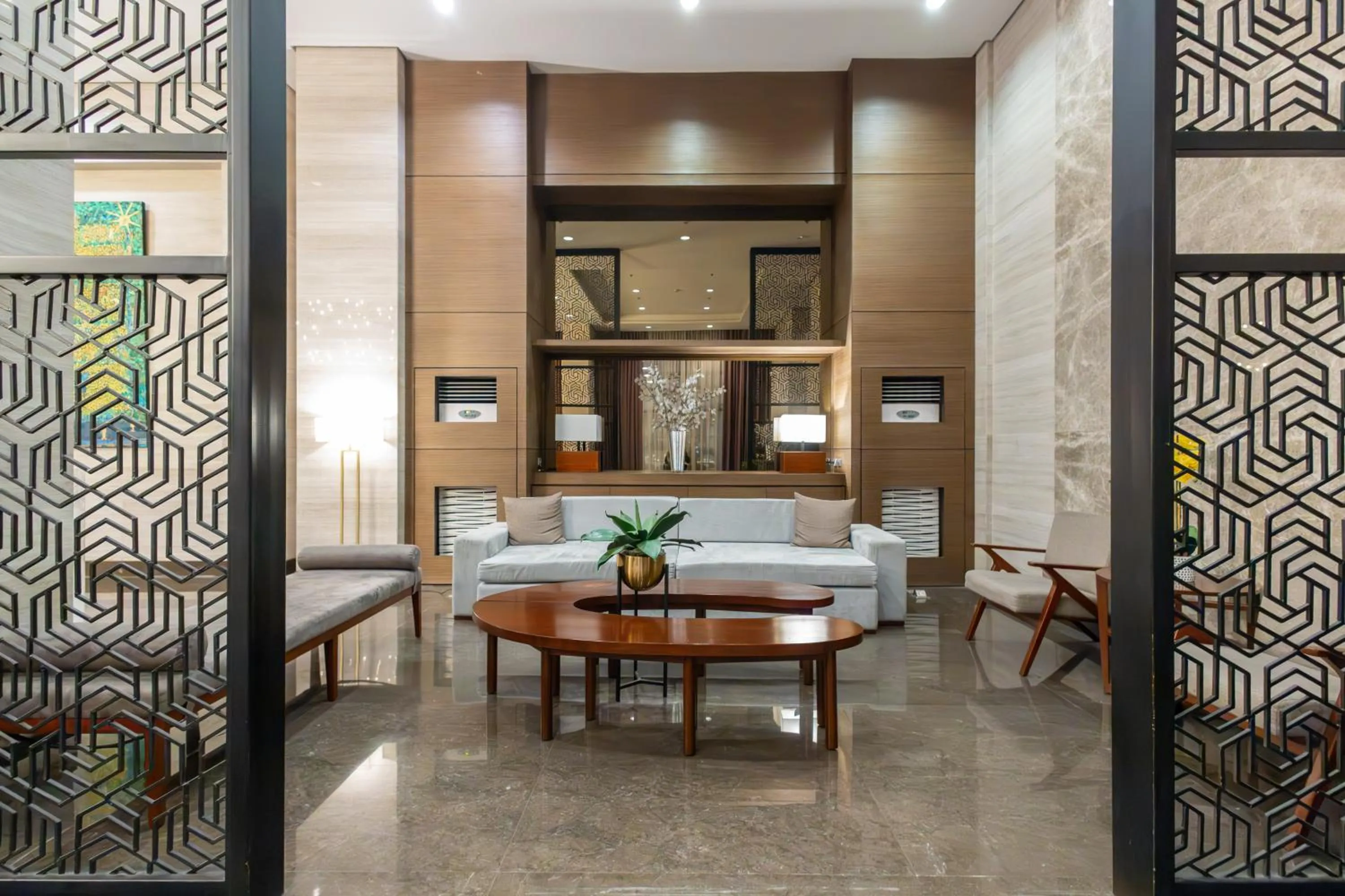 Lobby or reception in The Radiance Manila Bay
