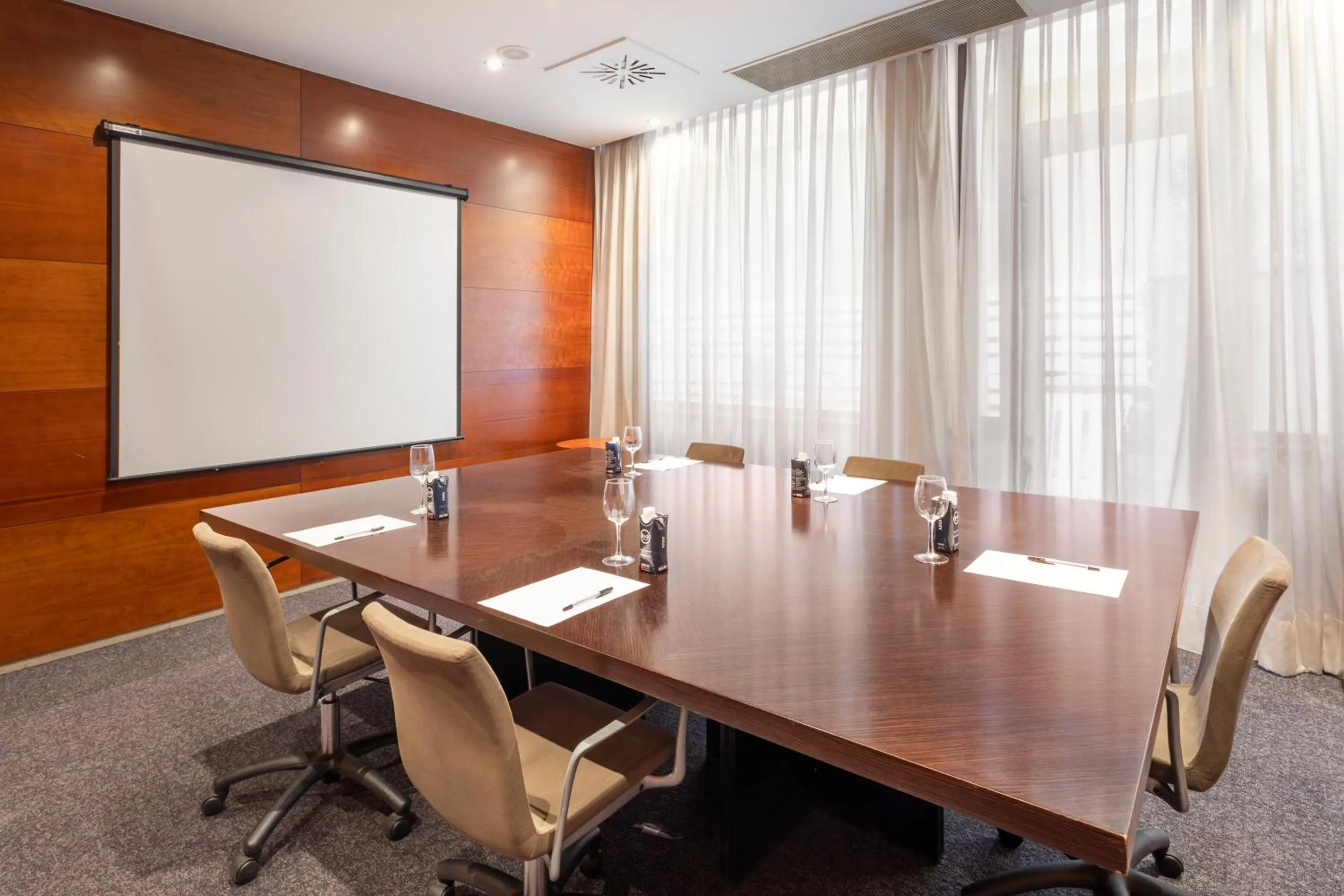 Meeting/conference room in B&B HOTEL Ciudad de Lleida