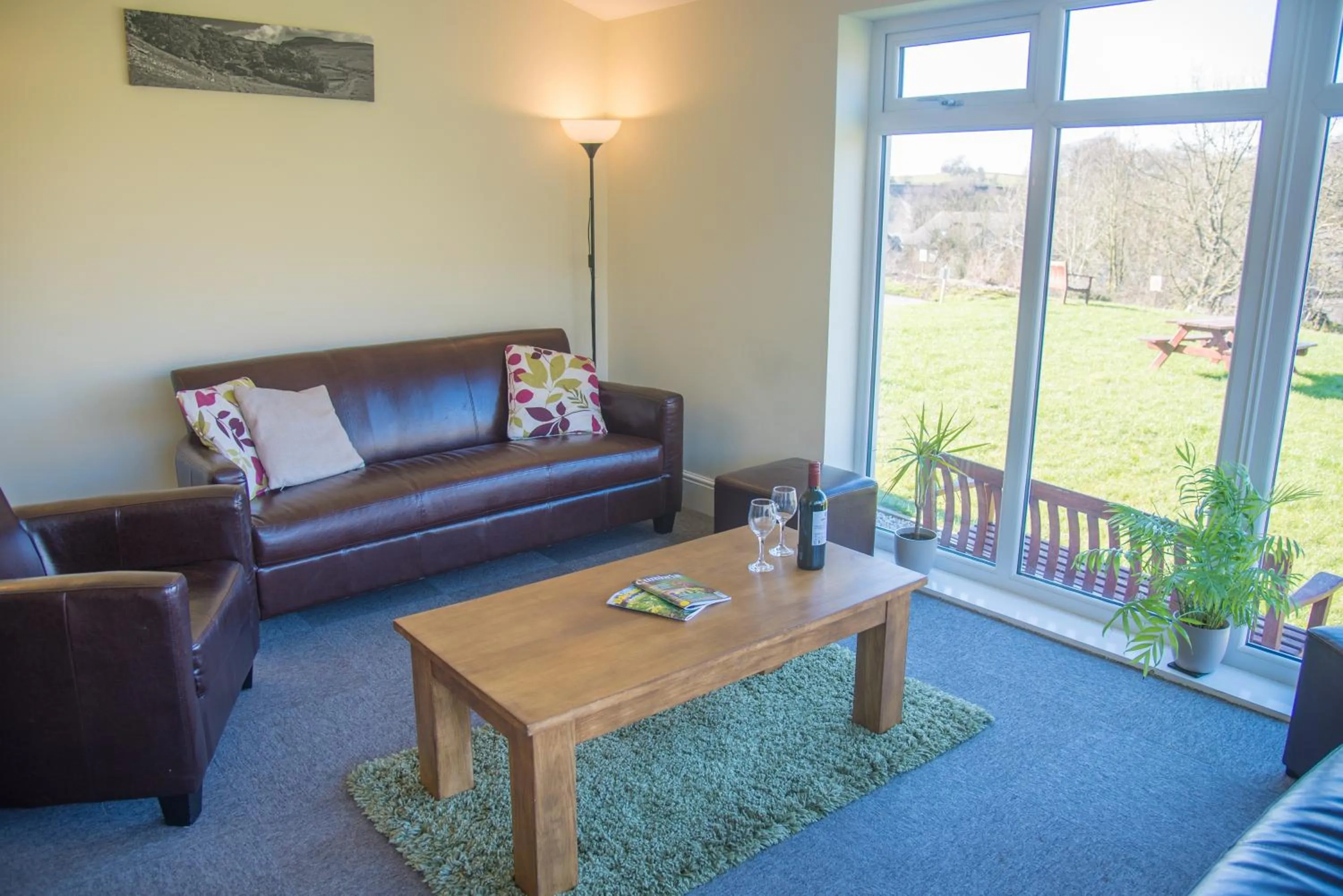 Communal lounge/ TV room in Ingleton Hostel