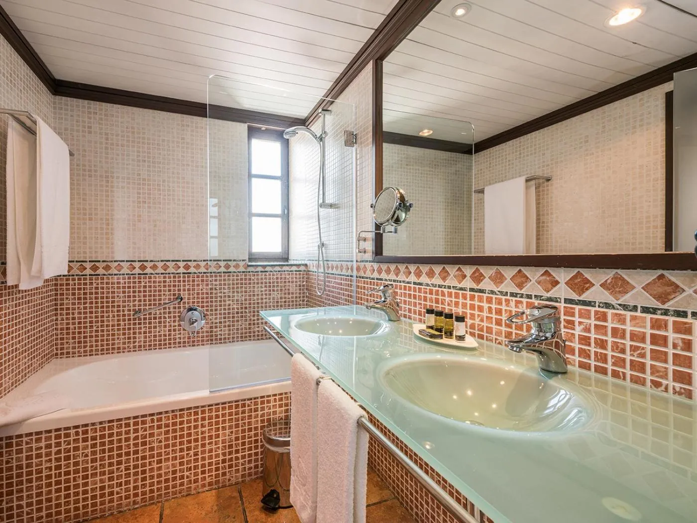 Bath in Hospes Palacio de San Esteban, a Member of Design Hotels