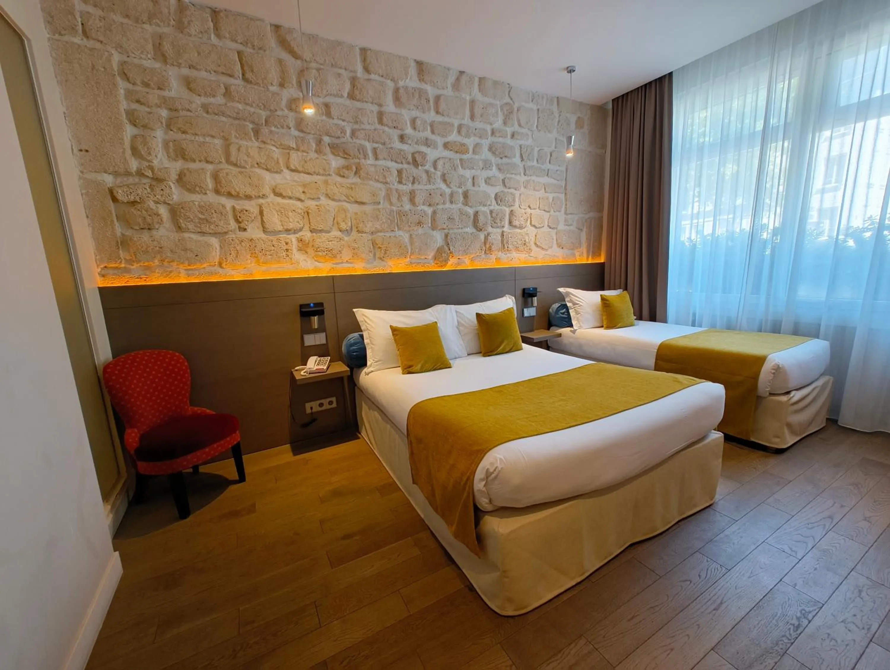 Bed in Familia Hotel