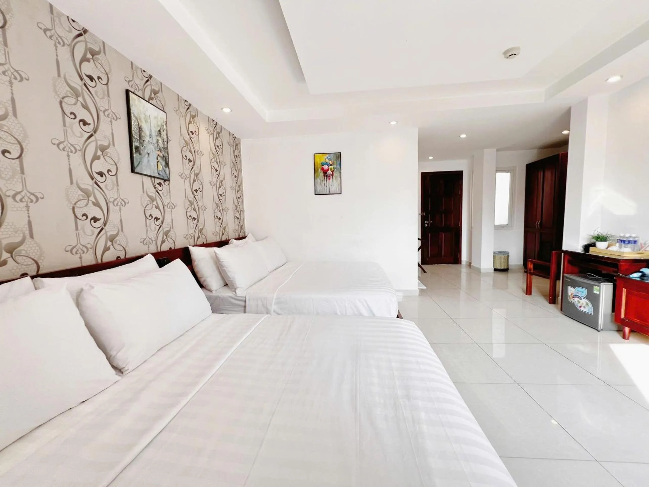 Property building, Bed in SaiGon Europe Hotel