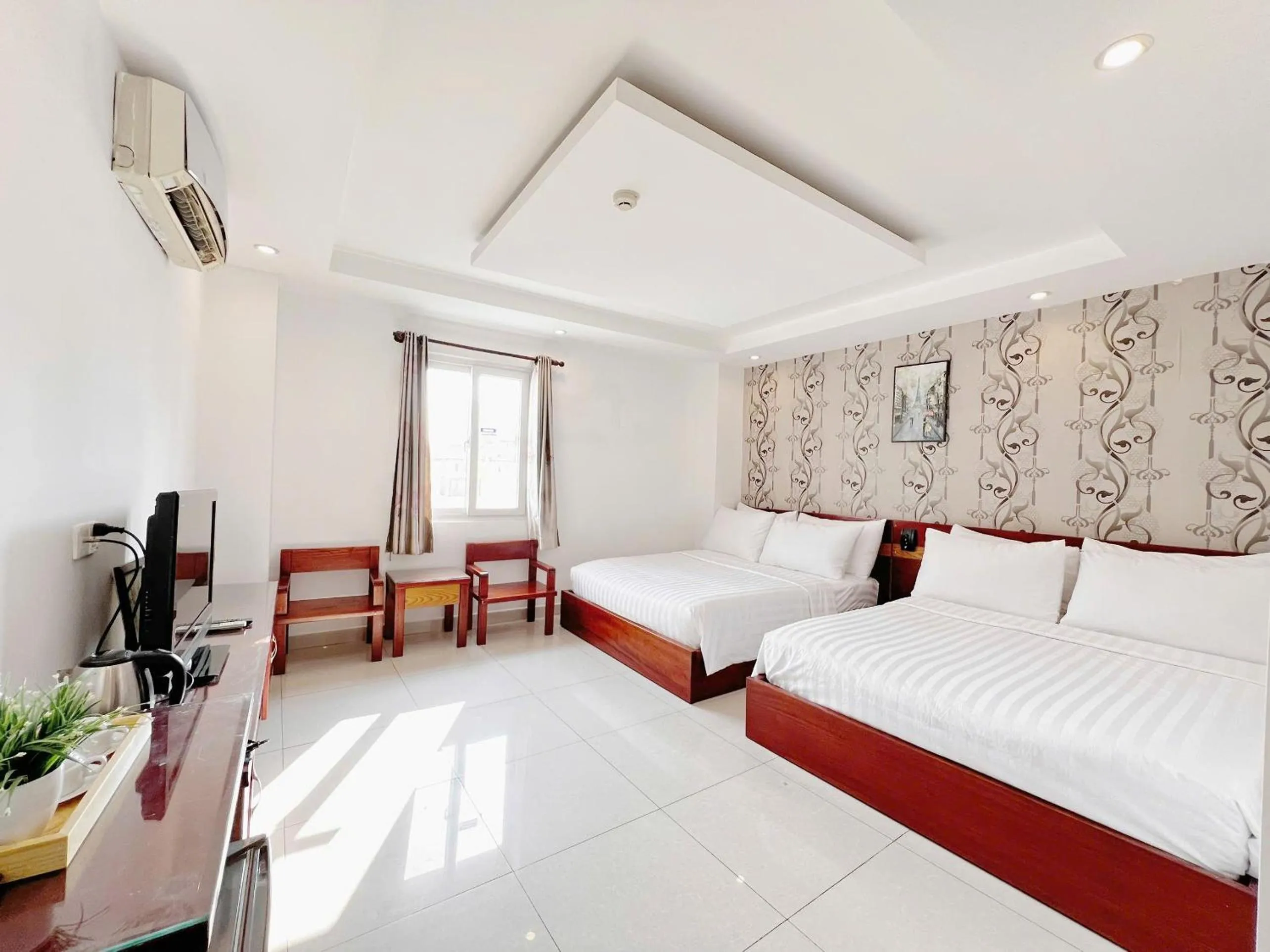 Property building, Bed in SaiGon Europe Hotel