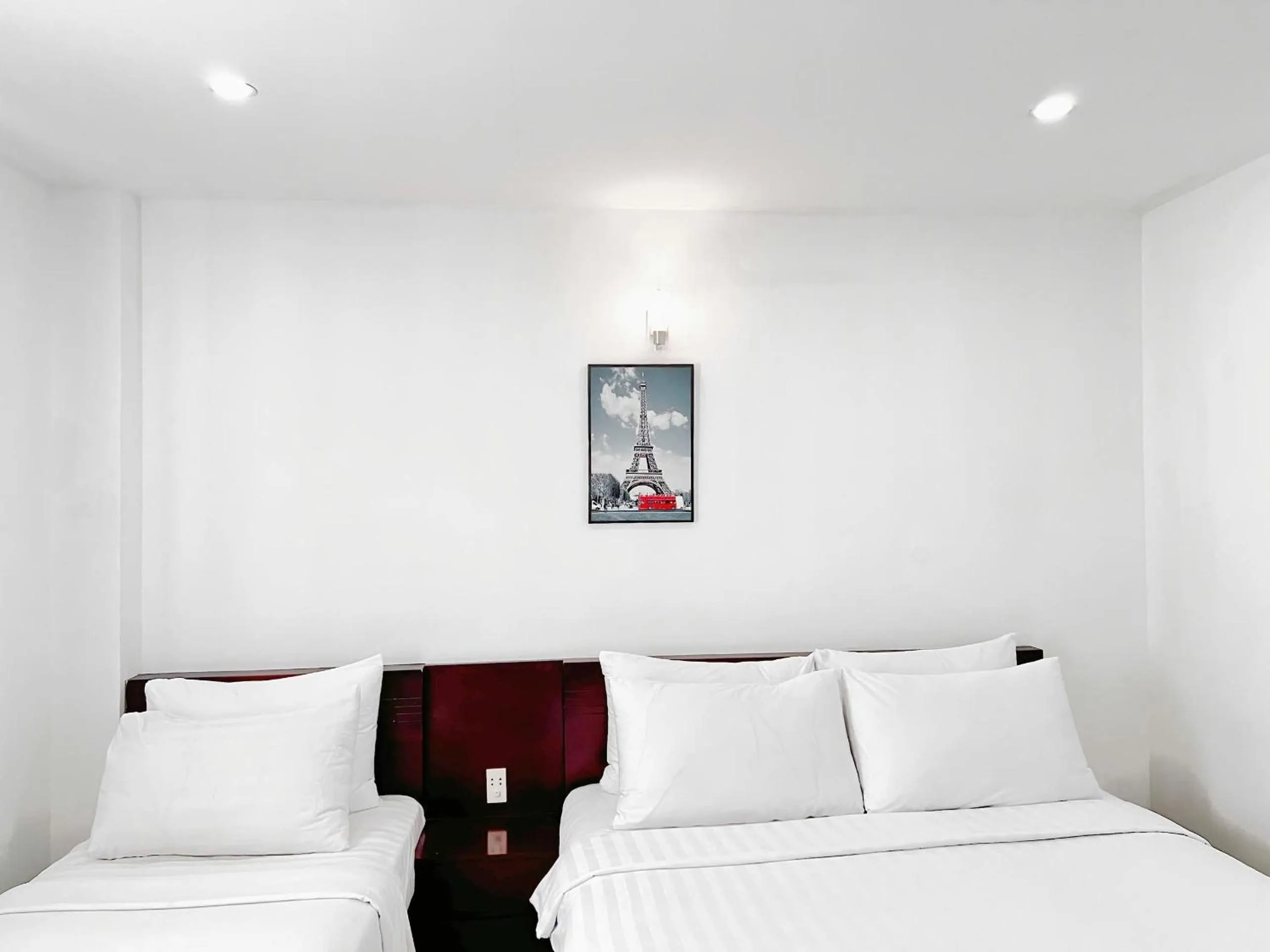 Property building, Bed in SaiGon Europe Hotel