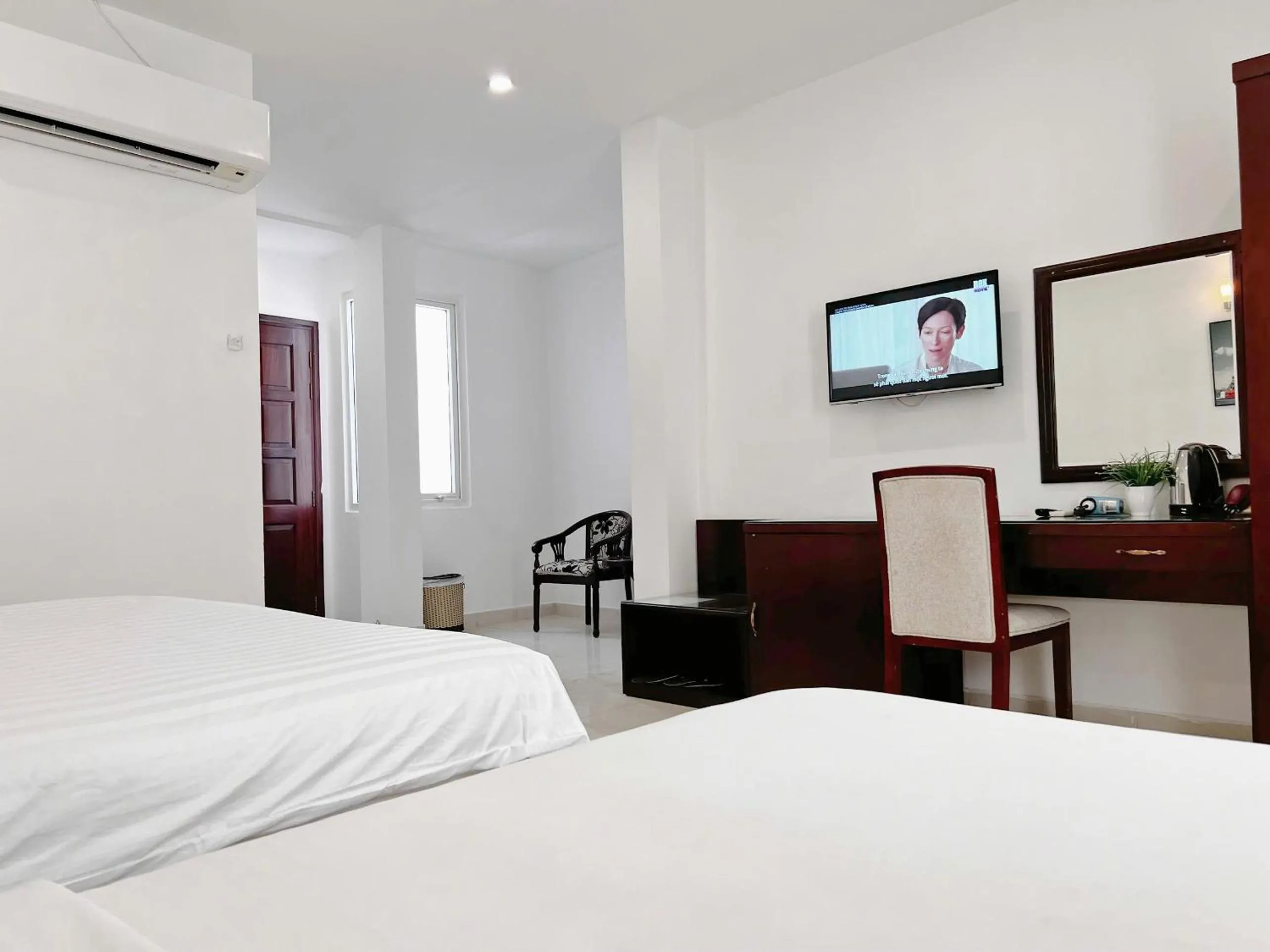 Property building, Bed in SaiGon Europe Hotel