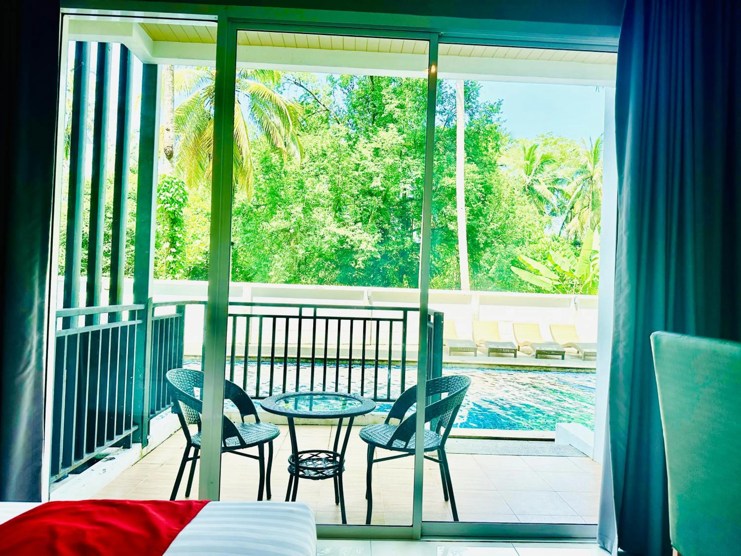 Day in Ahad Suite Aonang