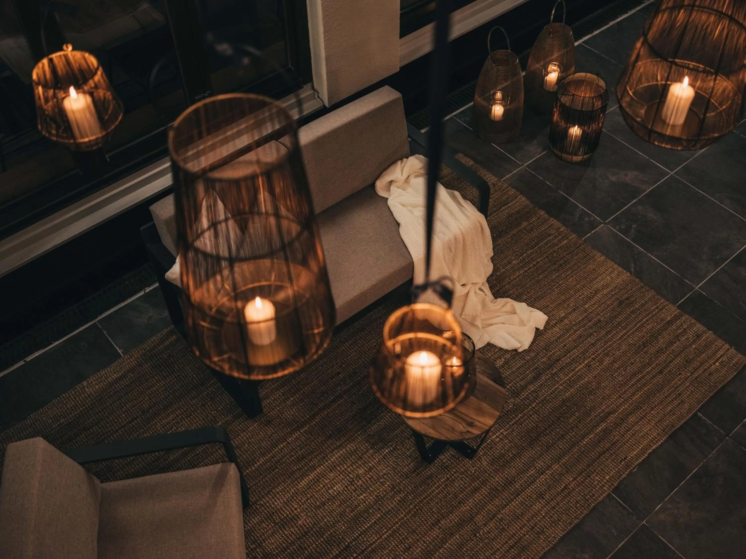 Seating area in VAYA Post Saalbach