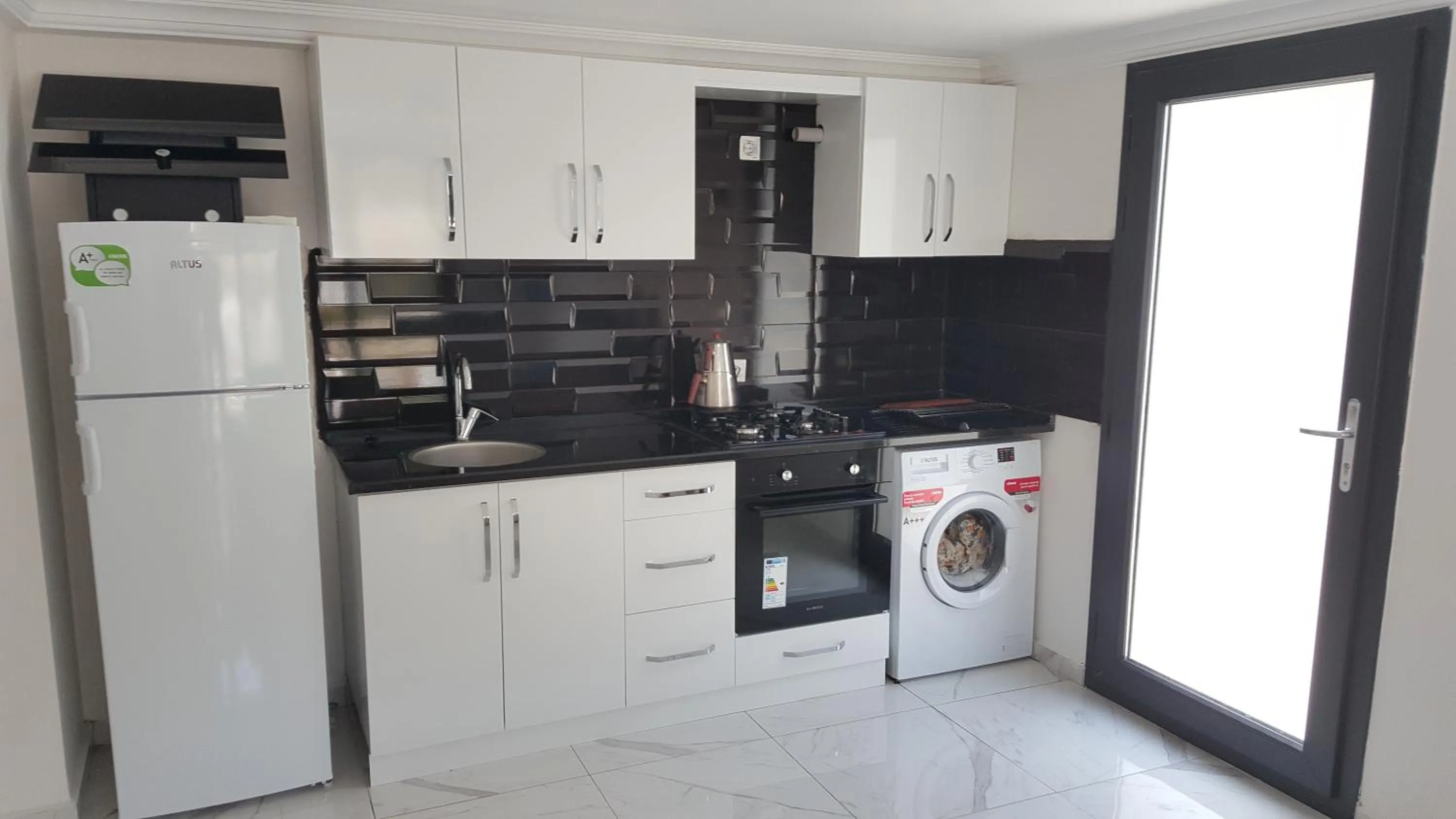 Kitchen or kitchenette in Çeşme holiday homes