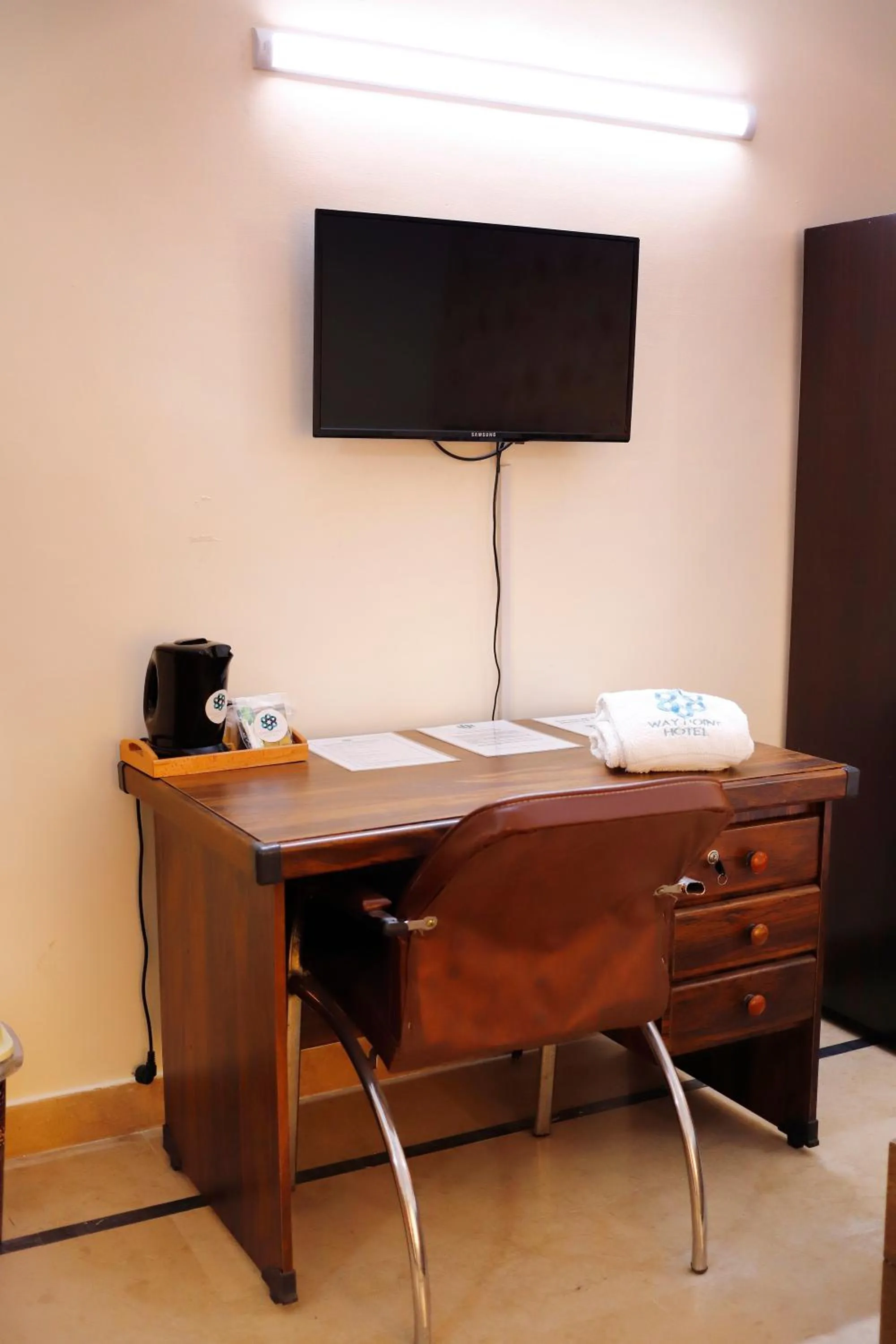 TV and multimedia in Waypoint Hotel