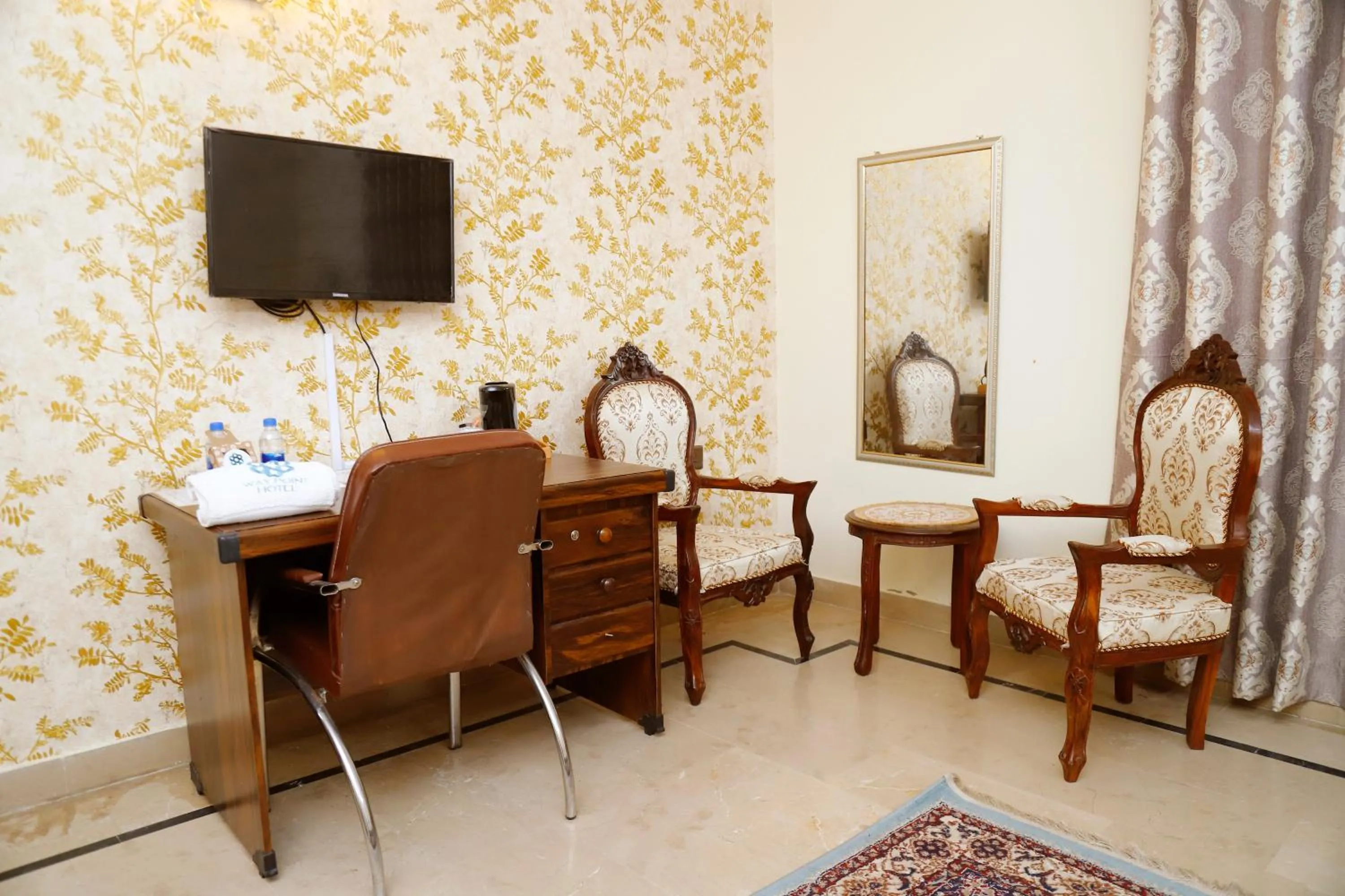 Seating area in Waypoint Hotel