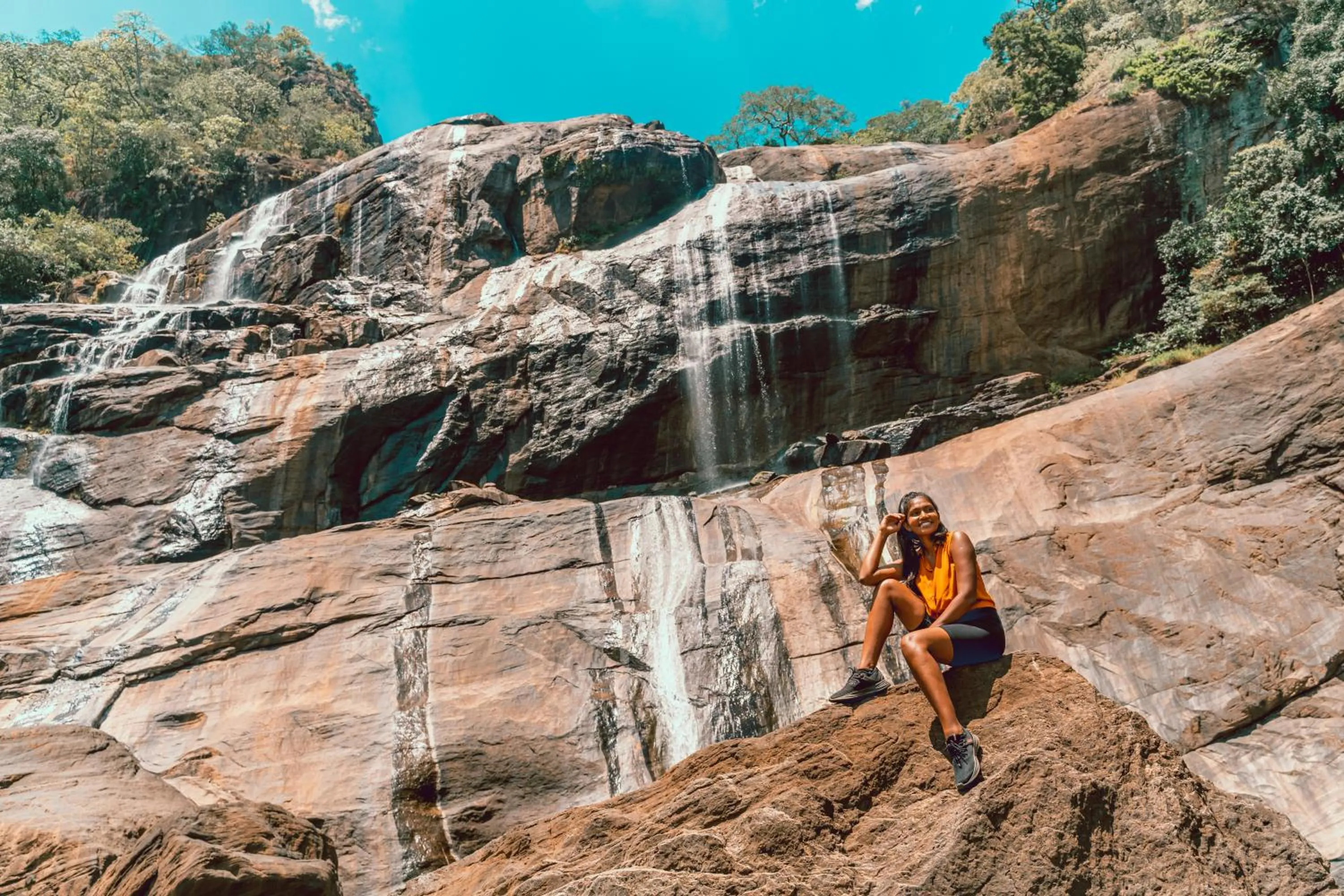 Hiking in Mapakada Village - Mahiyanganaya