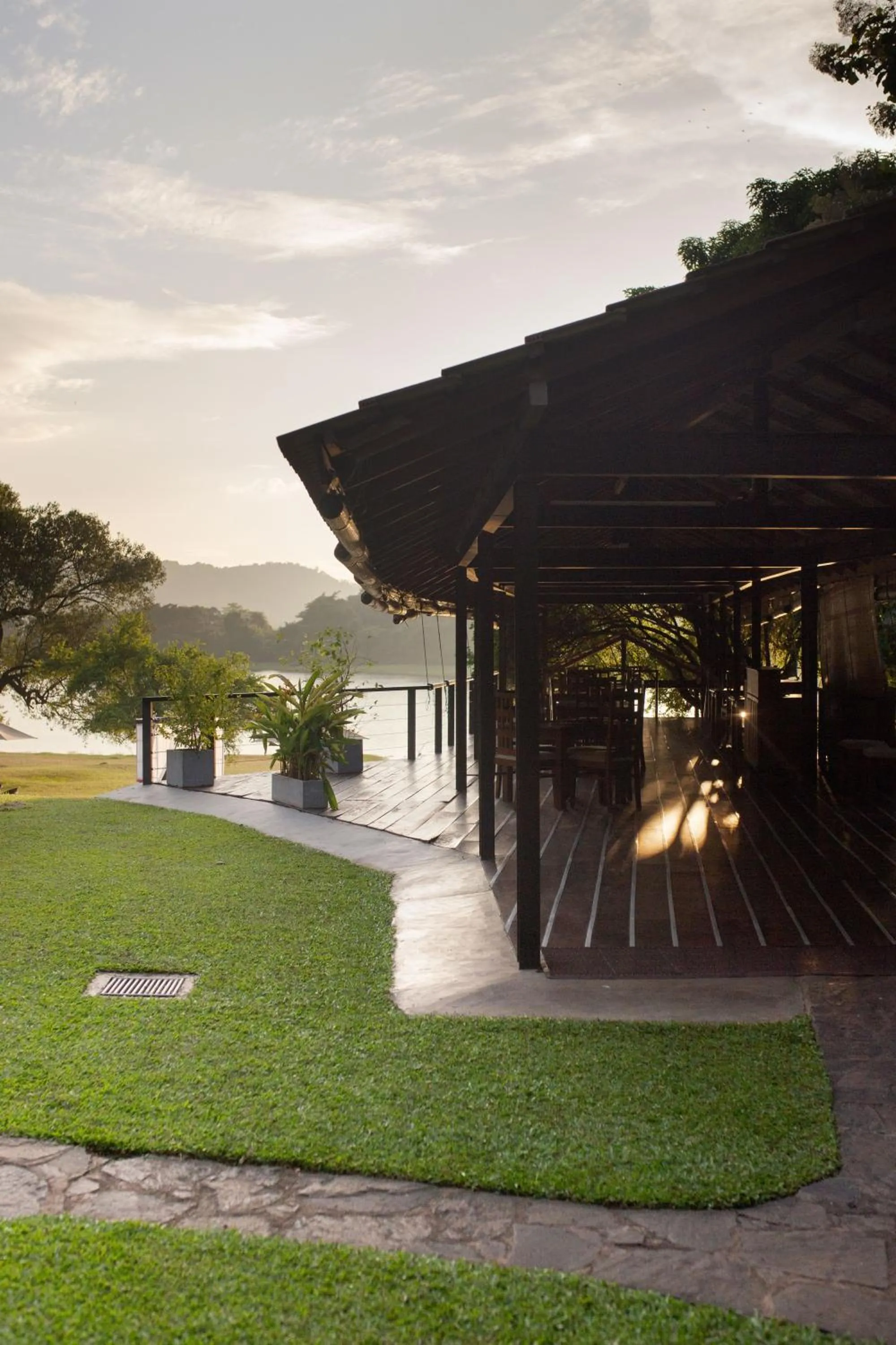 Restaurant/places to eat in Mapakada Village - Mahiyanganaya