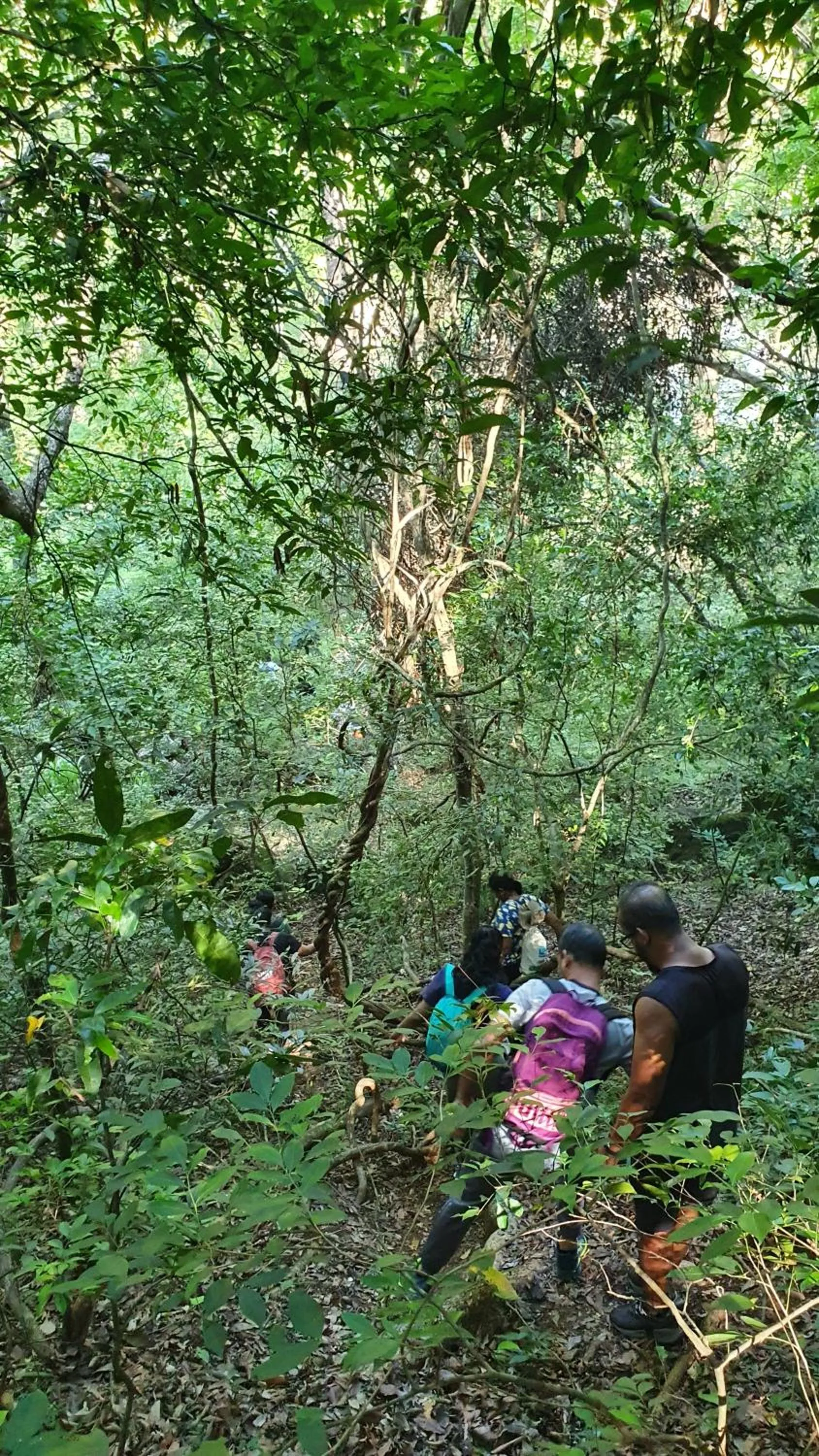 People in Mapakada Village - Mahiyanganaya
