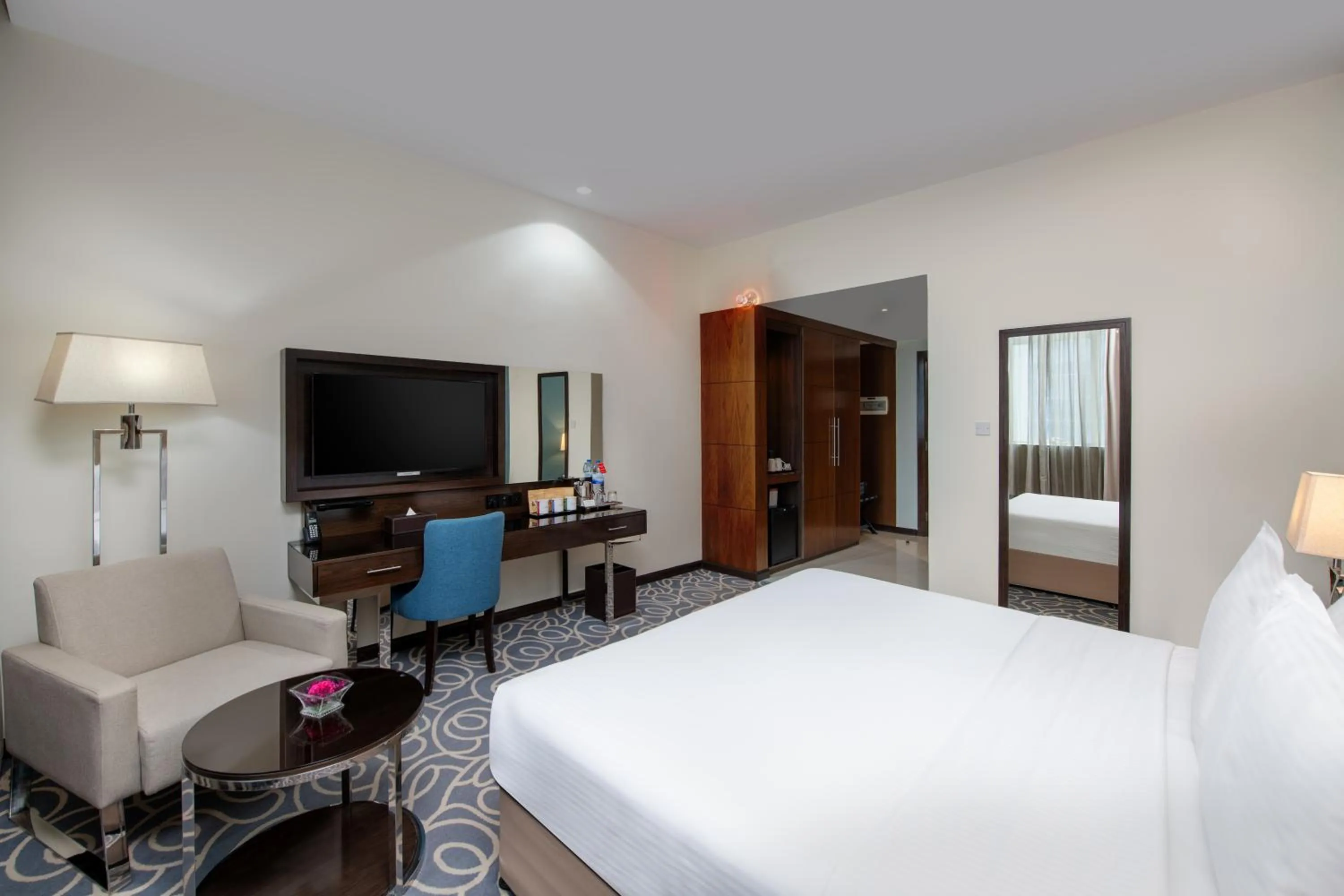 Bedroom, Bed in Ramada Abu Dhabi Corniche