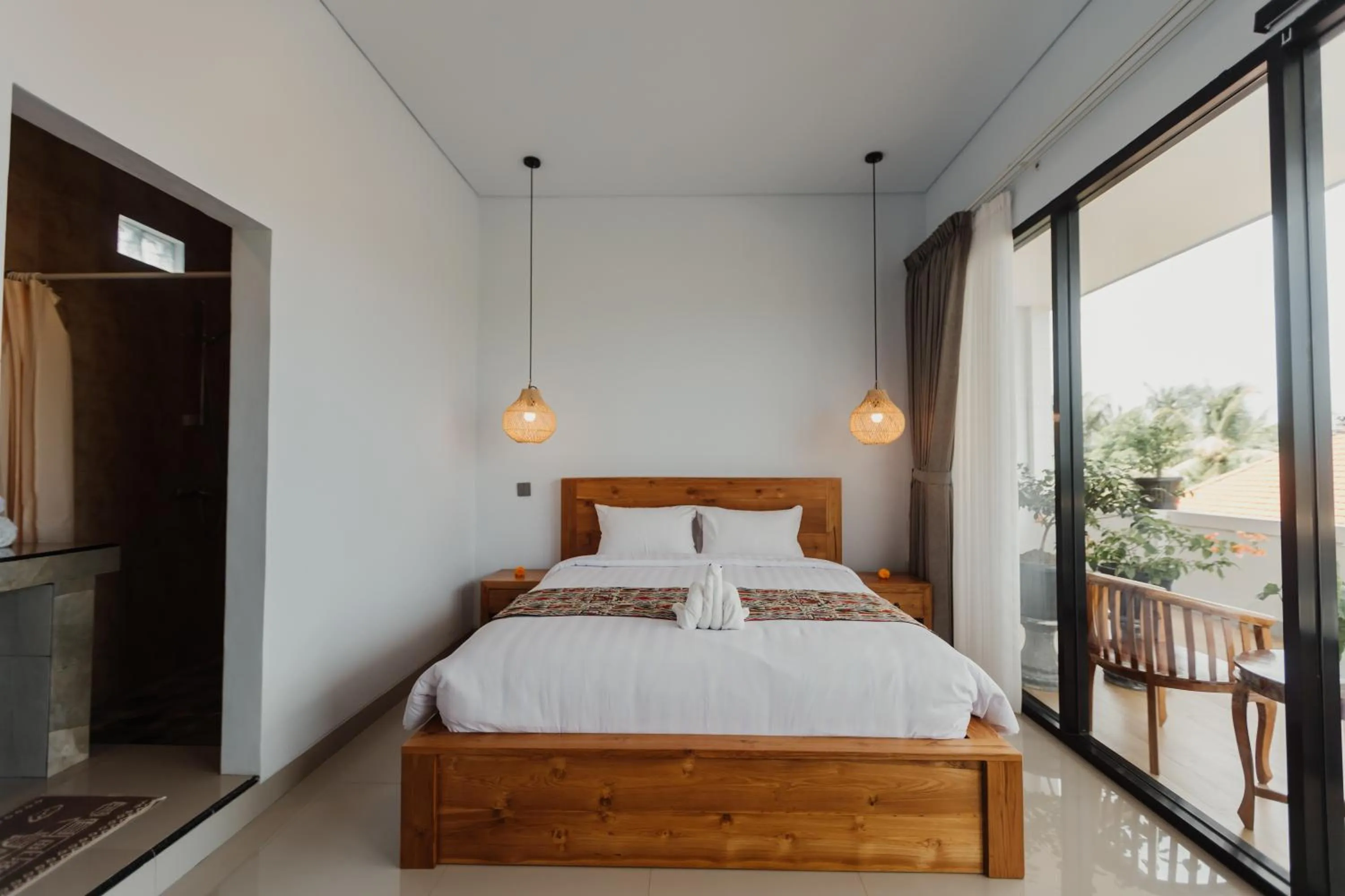 Bedroom, Bed in Dana's House