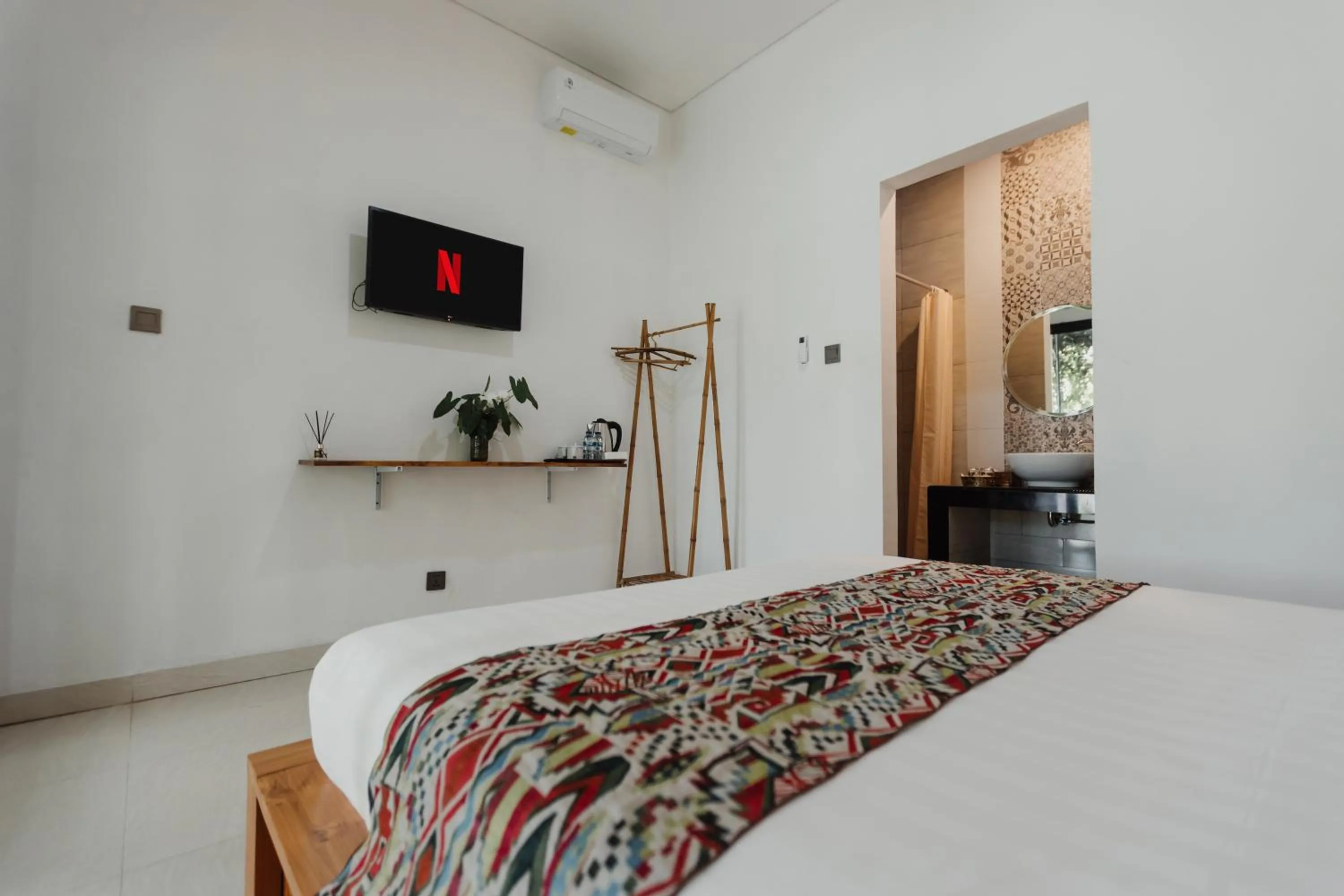 TV and multimedia, Bed in Dana's House